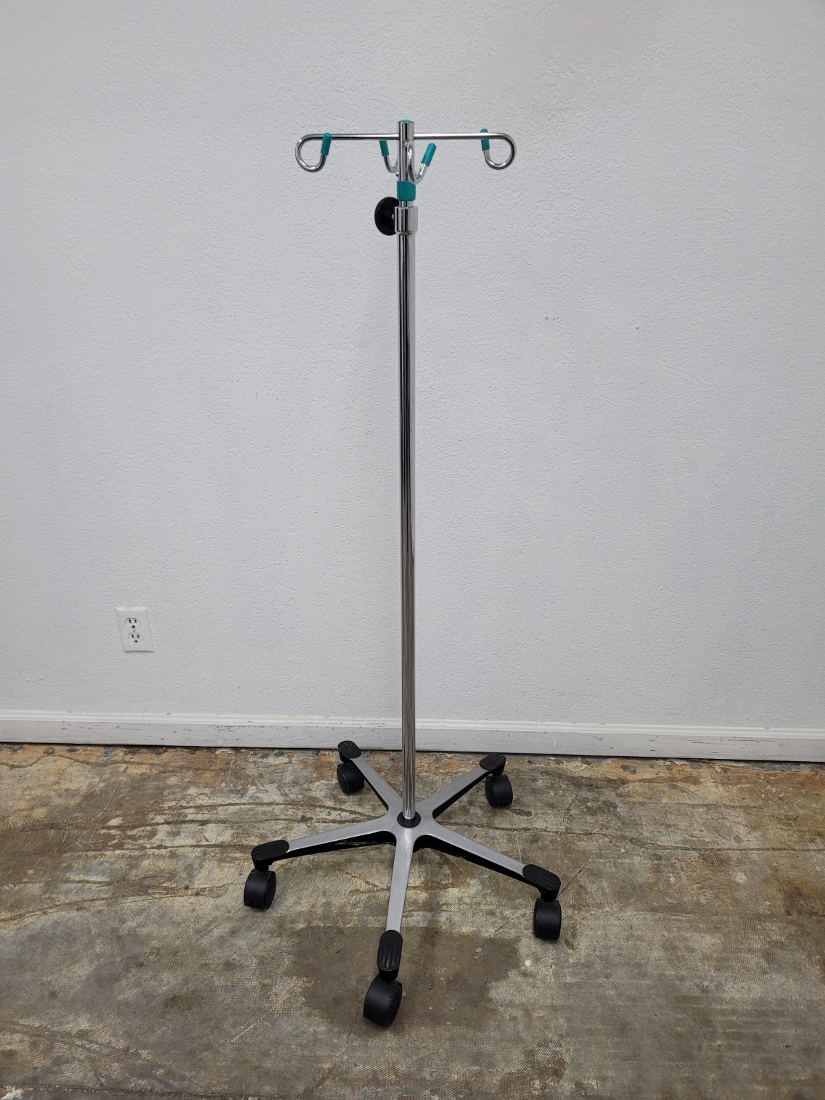 5 Leg IV Pole Stainless W/ 4 Hooks 53"-92"