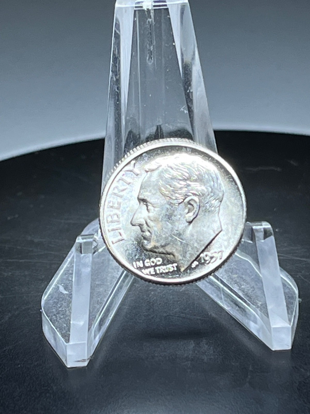 1957  Roosevelt Dime Uncirculated- BU- 90% Silver  #WX178