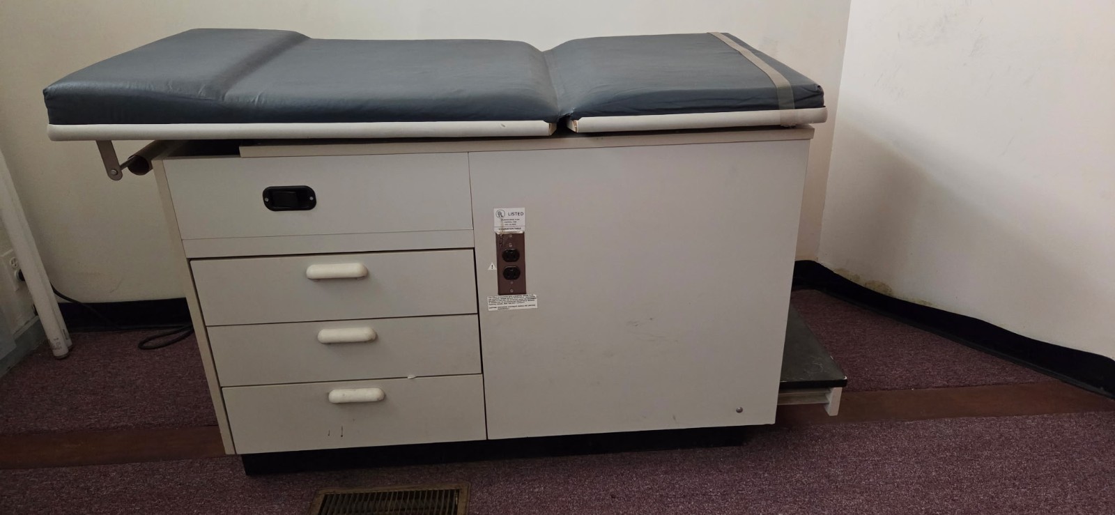 Examination Table  Hausmann 4424  120v. 60hz. 15a.