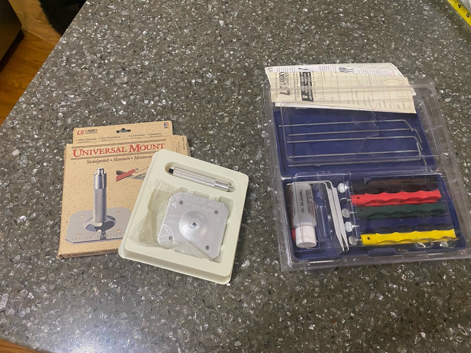 Lansky Deluxe Sharpening System with Universal Mount for Sharpening