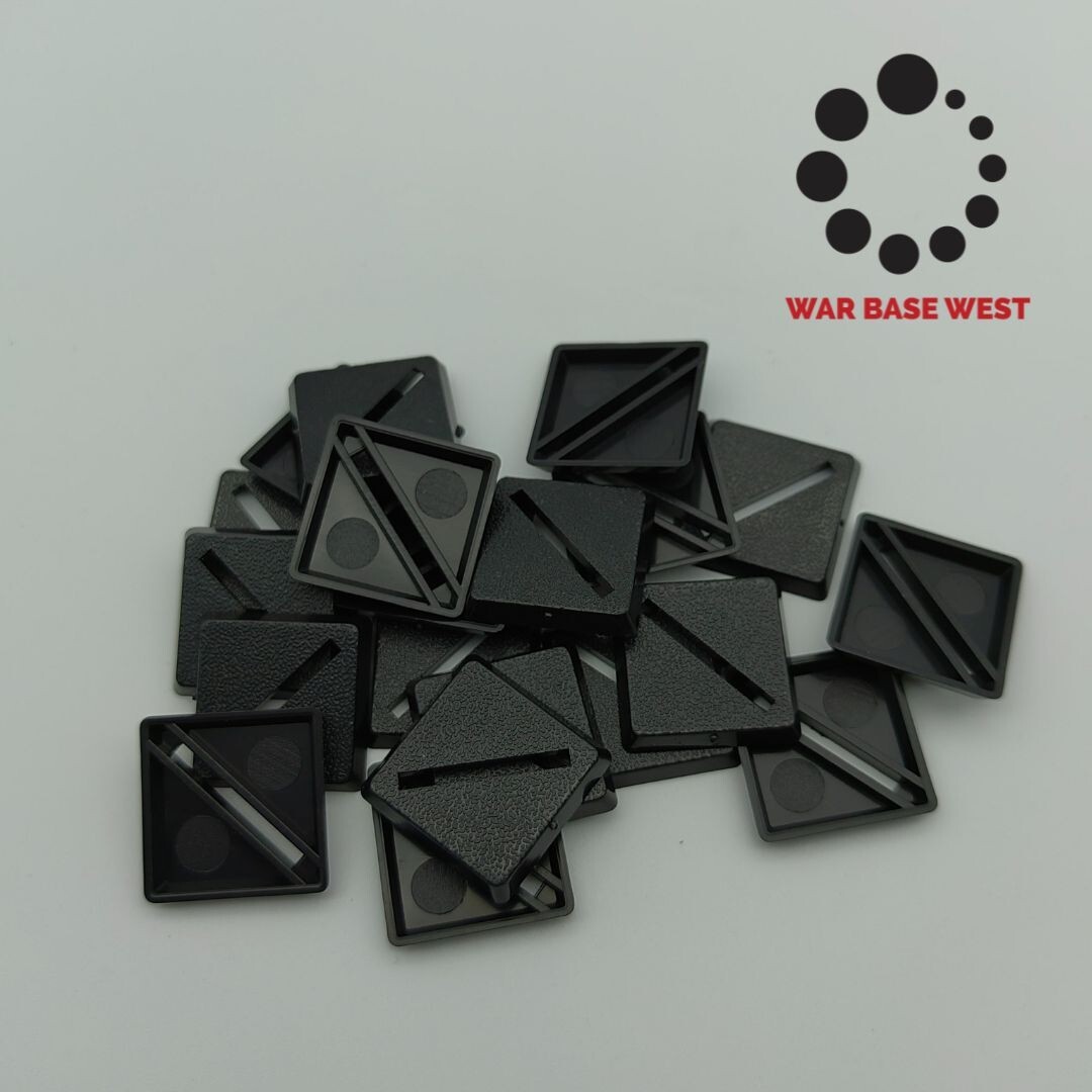 Lot Of 20 20mm Square Beveled Slot Bases Used For Warhammer Fantasy Skink Skaven