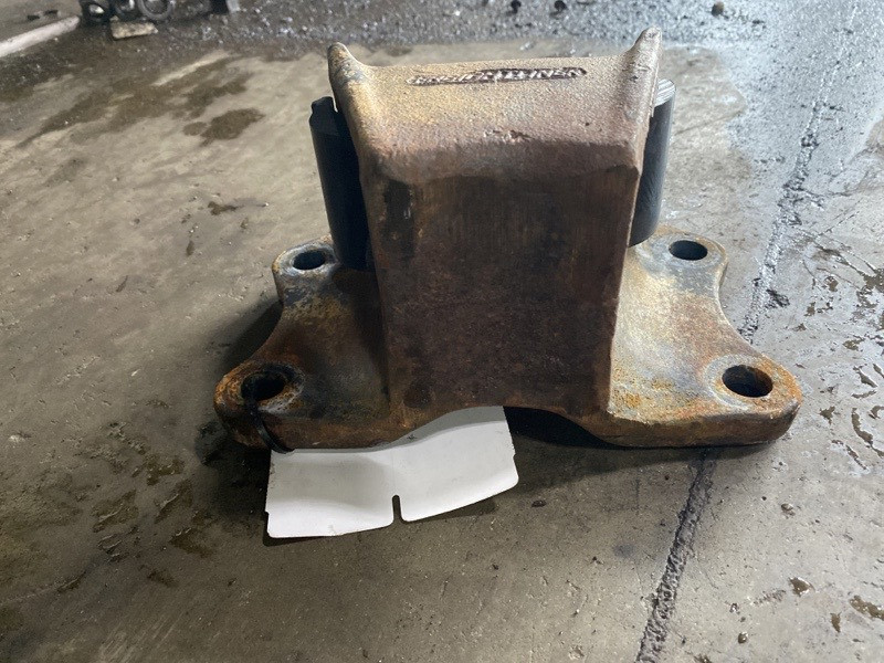 Suspension Bracket 6803250003 for Freightliner MT55 (641-12689)