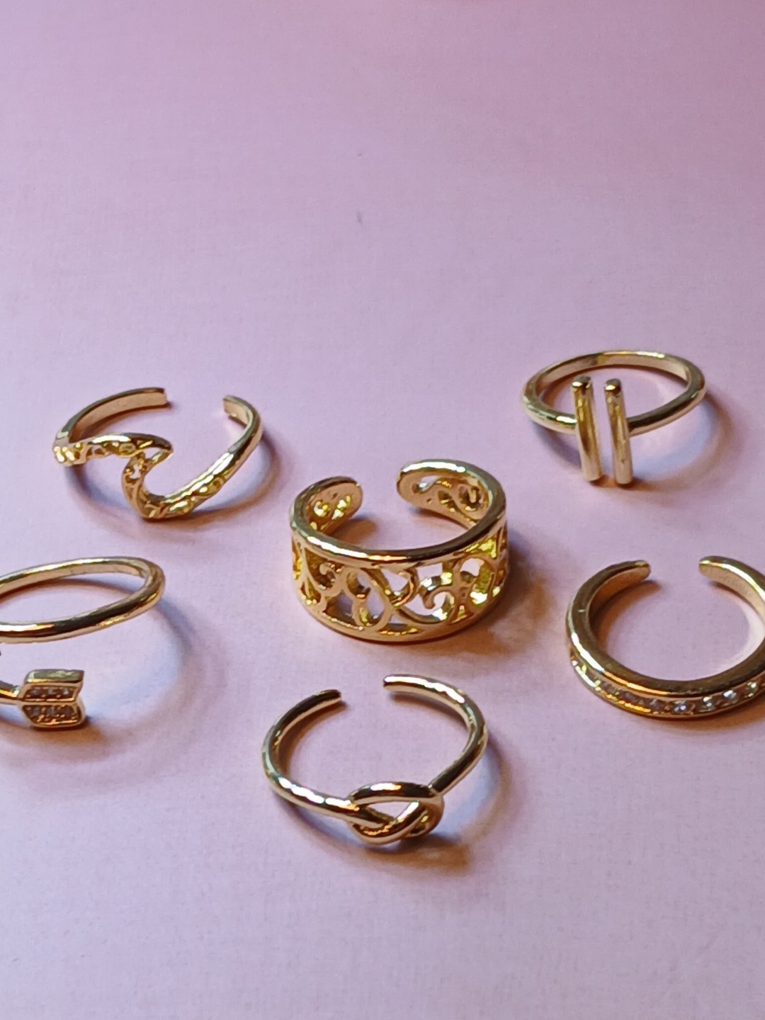 Set  Of 6 Golden Tone Toe Rings