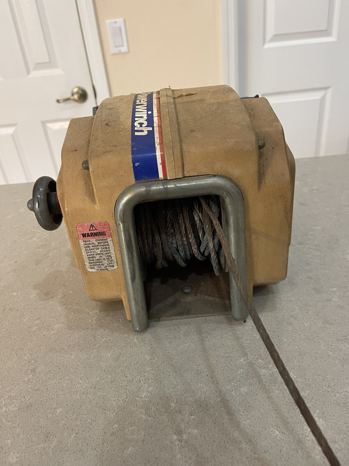 Powerwinch PW712A Electric Boat Trailer Winch 12 Volts DC 712-A read Description