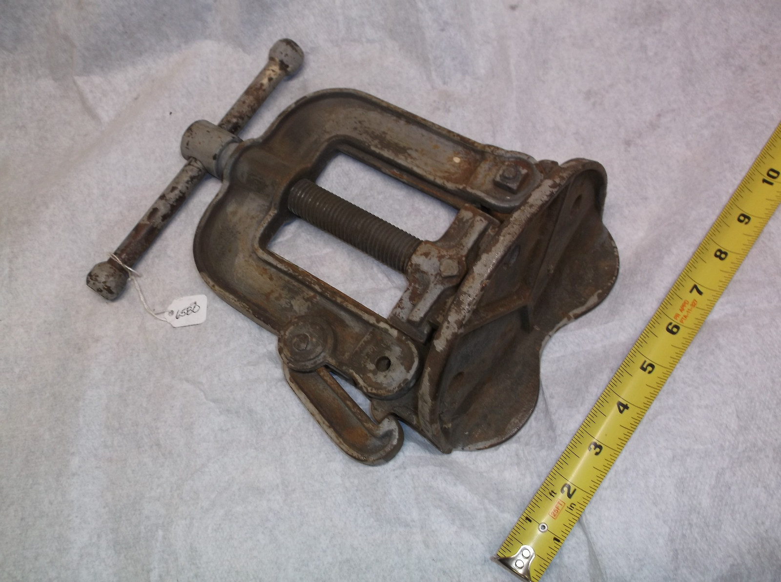 Pipe Vise, Vintage 2-3/4" Capacity Bench Pipe Vise (No. 1…No Maker Name)