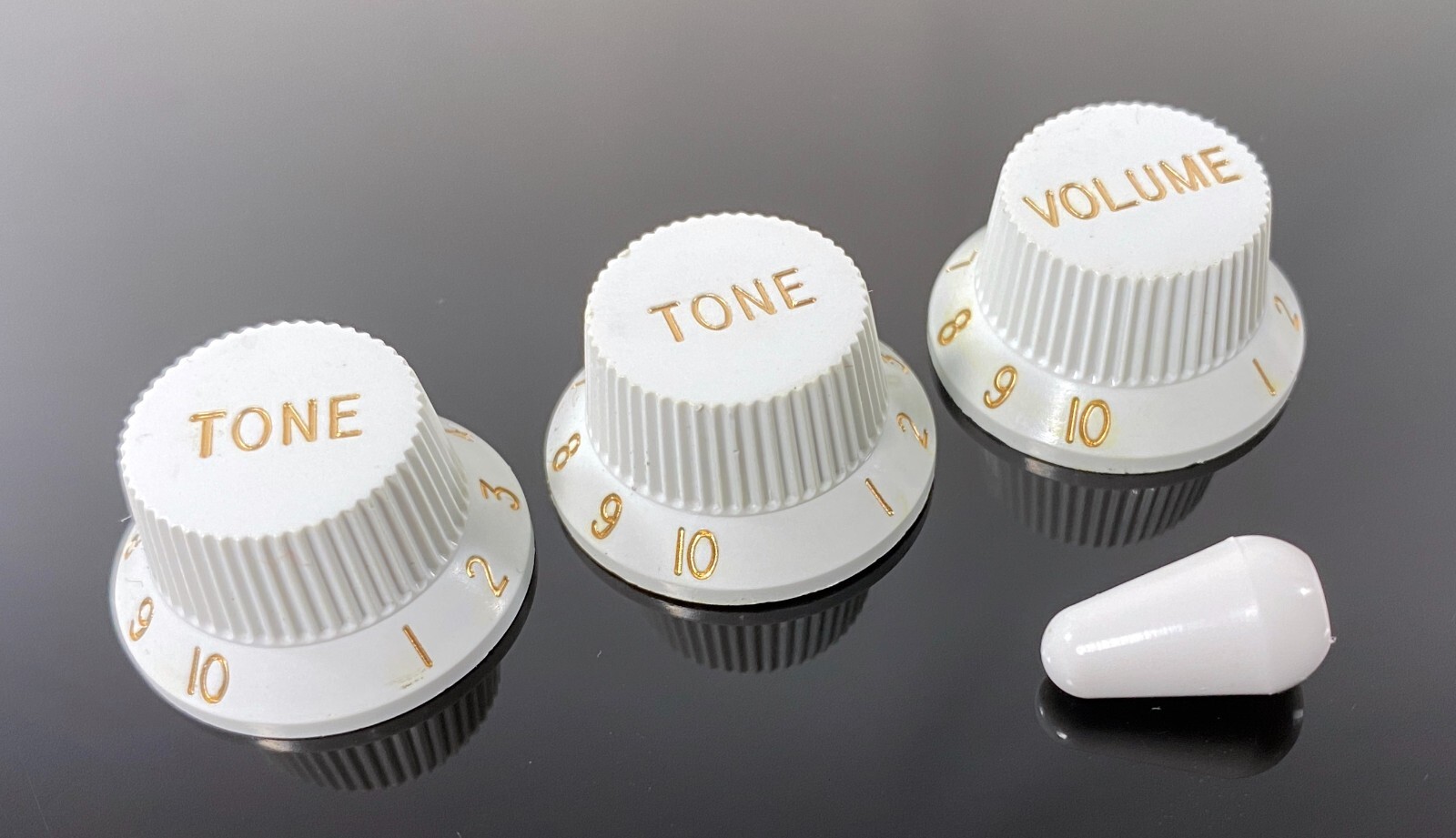Genuine Fender Replacement Control Knobs & Switch Tip Fender Squier Strat