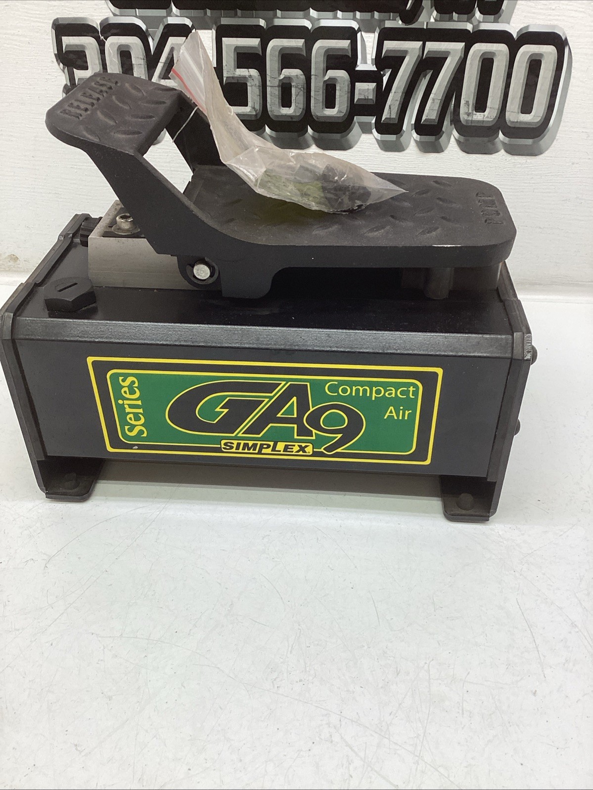 Simplex GA90 Compact Air OverHydraulic Foot Pump NEW