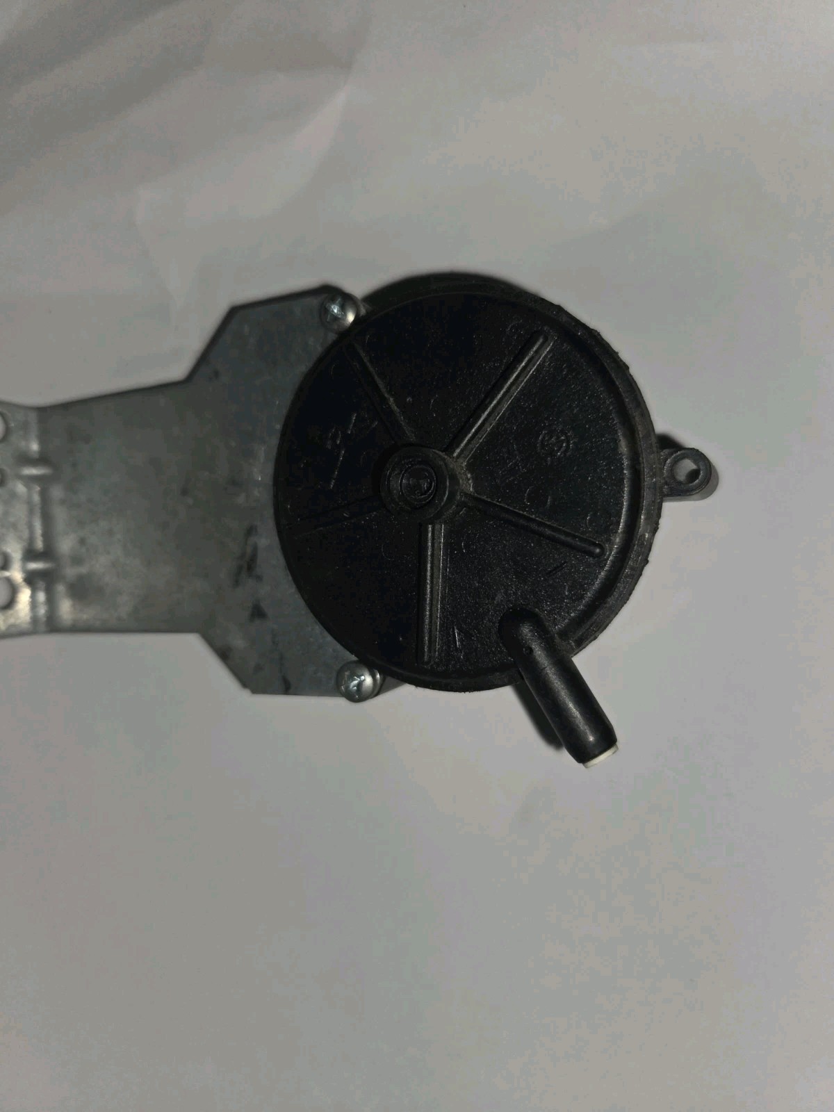 NEW GENUINE MPL 42-101956-04 PRESSURE SWITCH