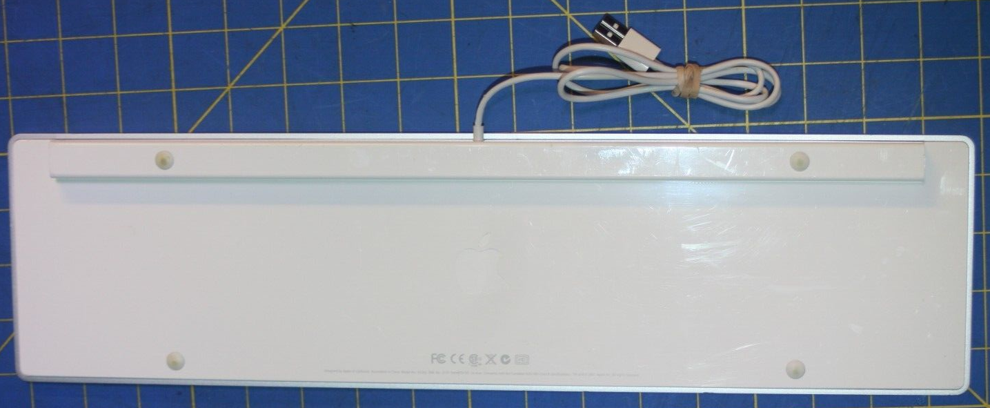 Apple A1243 USB Wired Keyboard White Silver MB110LL Numeric 10 Keypad Tested VGC