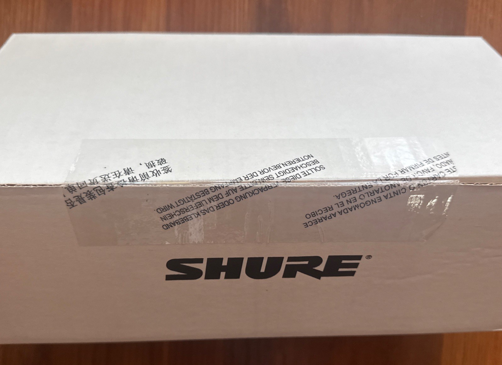 Shure SM7DB Active Dynamic Cardioid Vocal Microphone with Built-in Preamp NEW