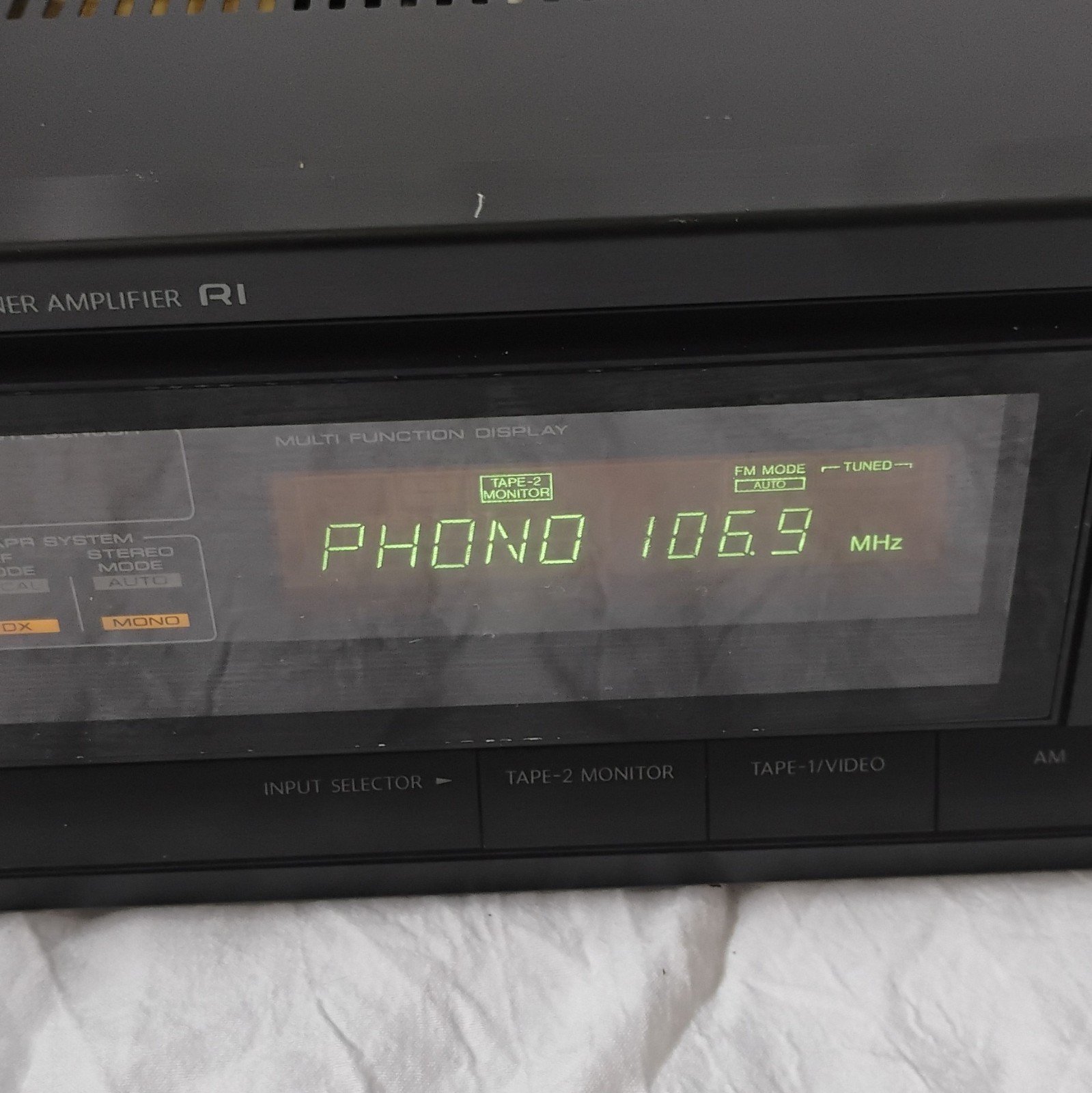 Onkyo TX-822 Quartz Synthesized Tuner Amplifier