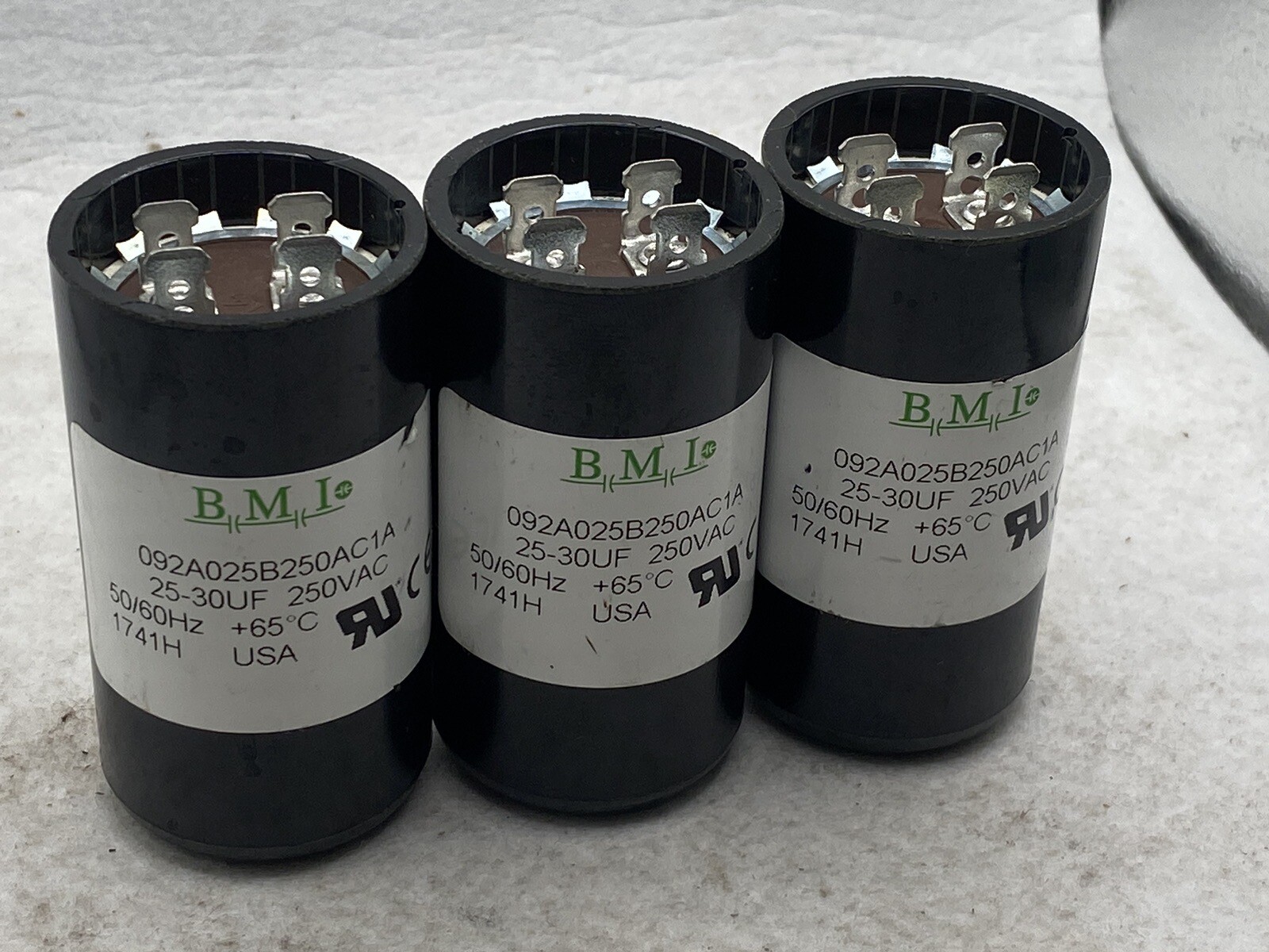 (Lot Of 3)25-30 MFD uf 220-250 VAC BMI # 092A025B250AC1A Start Capacitor