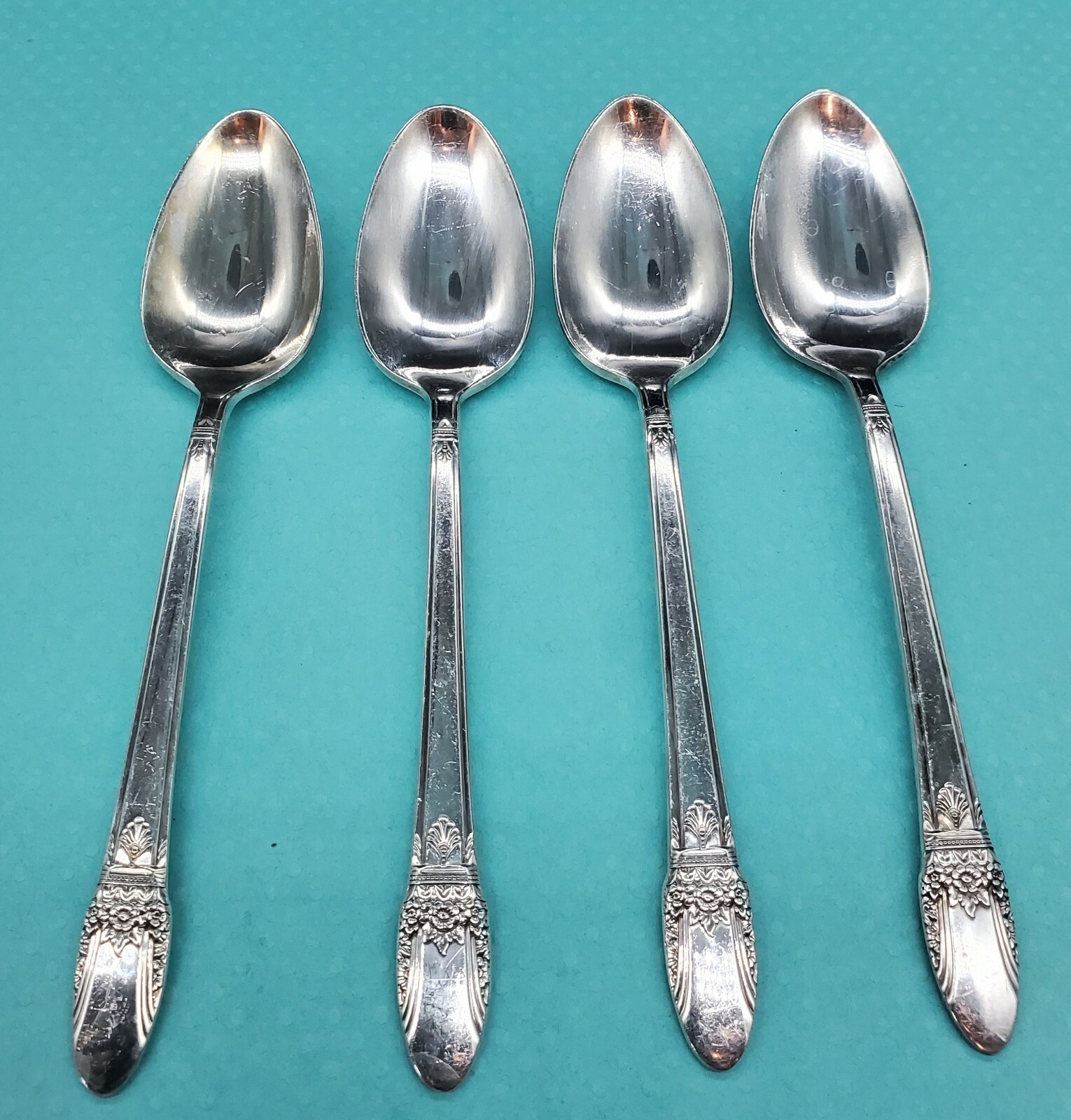International FIRST LOVE Teaspoons Set of 4