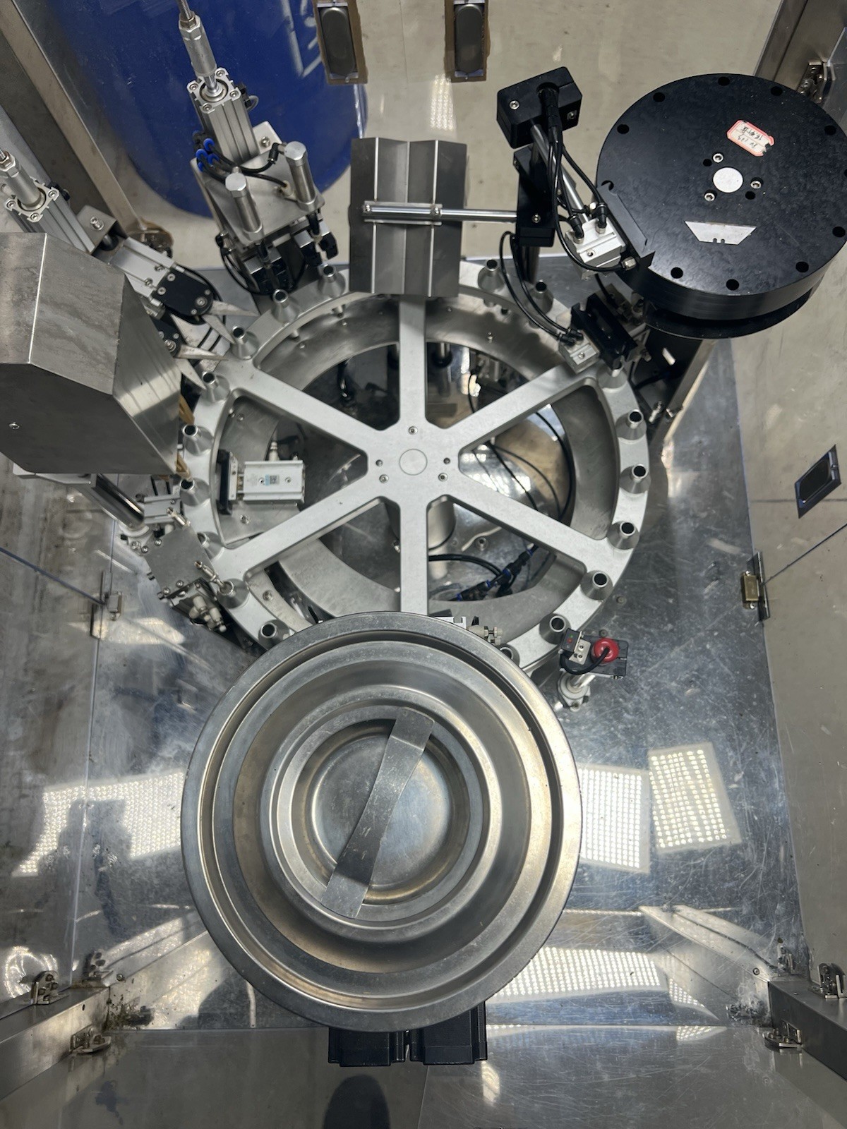 Lom Automated Preroll Machine