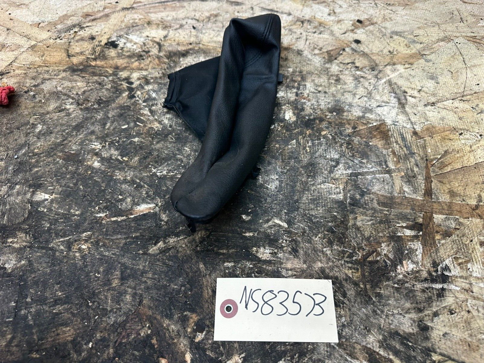 BMW F30 F31 12-19 HAND EMERGENCY PARKING BRAKE BOOT BLACK LEATHER OEM 9235425