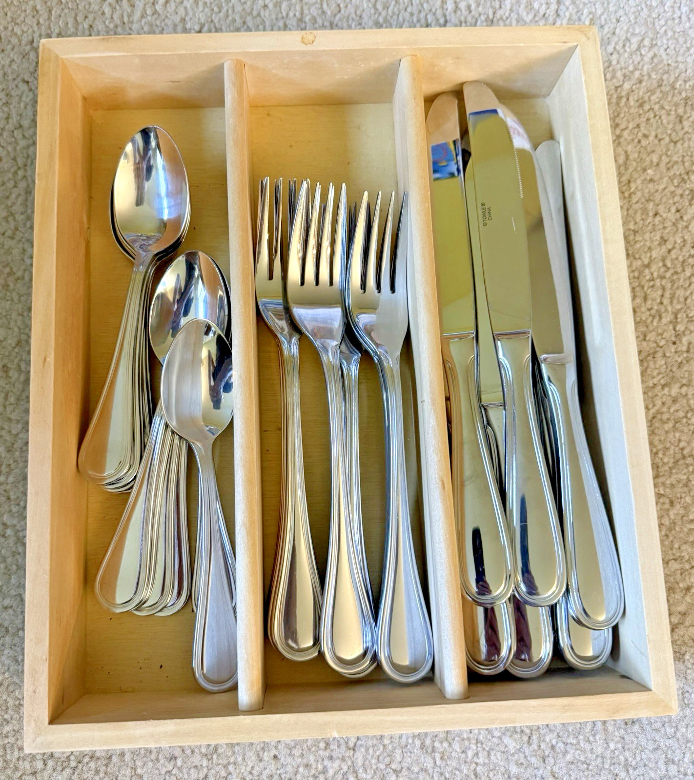 FLATWARE 36pc TOWLE Magnolia stainless 18/0 service for 12 3 pc setting