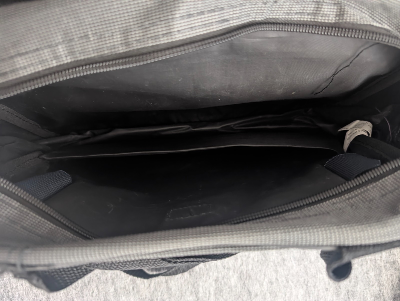 TAG Laptop Messenger Shoulder Bag Gray Black