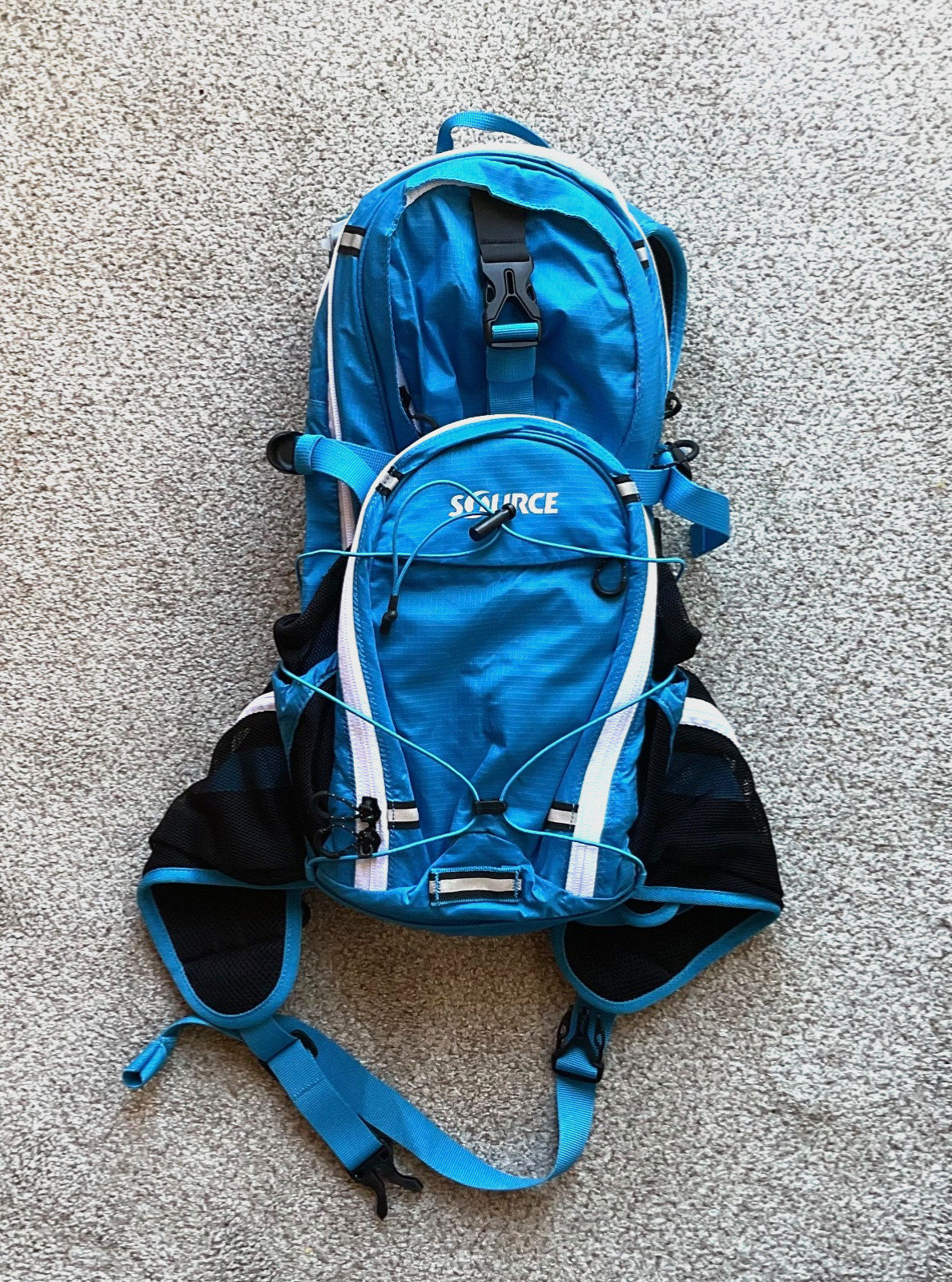 Nice Source Hydration Pack Backpack Blue White Giant Hiking Camping 18” x 9”