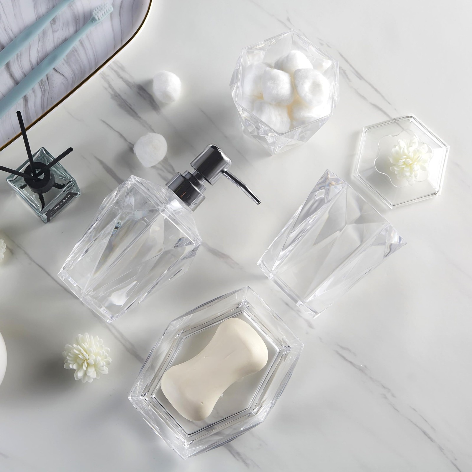 Locco Decor 4-Piece Clear Acrylic Bathroom Vanity Set: Tumbler, Soap Dispenser