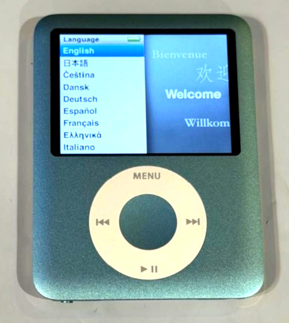 iPod Nano 3rd Generation 8GB Blue with Silver Back- Excellent Perfection