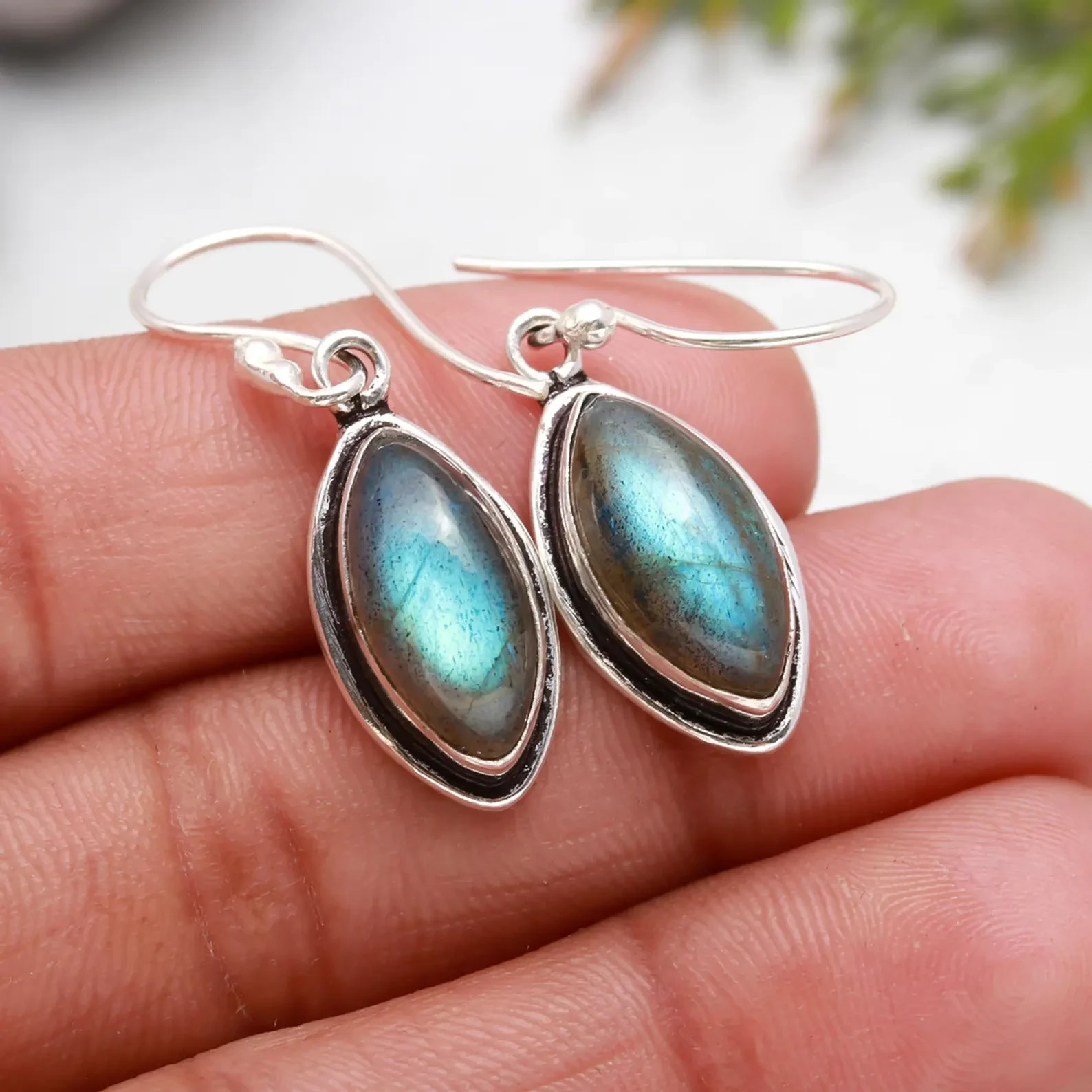 Nice Labradorite Gemstone 925 Sterling Silver Handmade Earring B-62