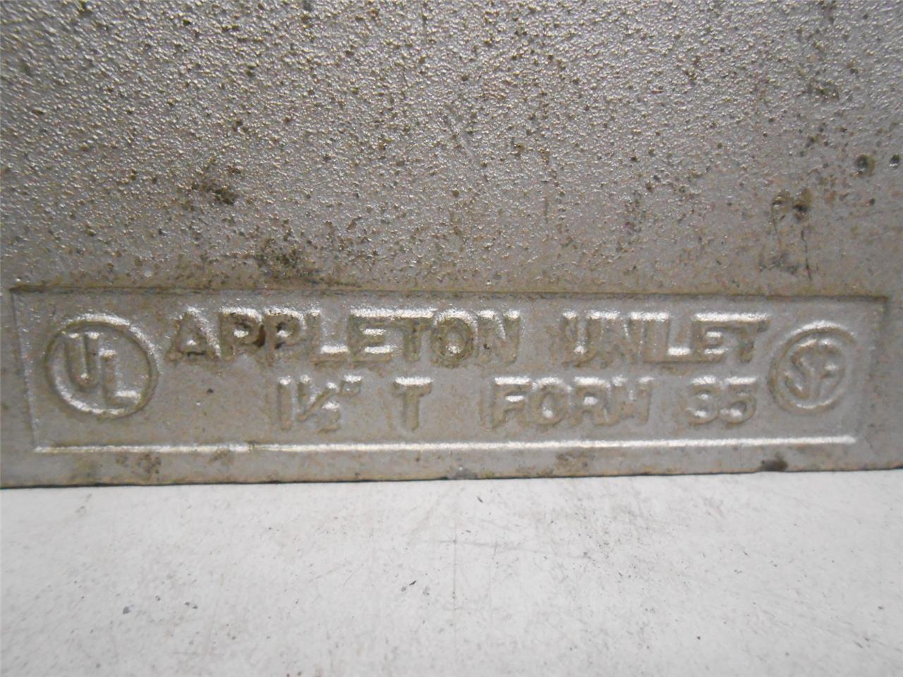 Appleton Unilet 1-1/2" T Conduit, Form 35