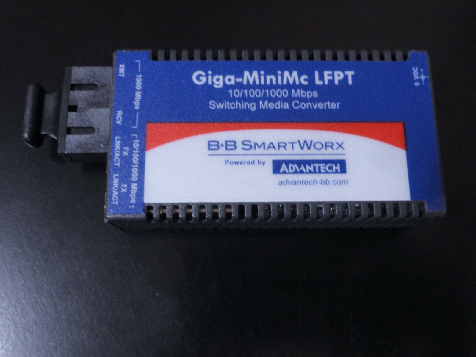 Advantech Giga-MiniMc media converter with LFPT and Giga-MiniMc, MPN 856-11701