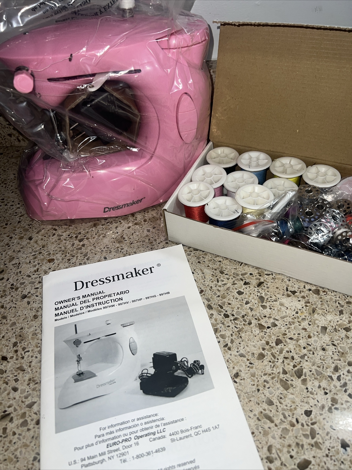 DRESSMAKER Pink Sewing Machine 997HP