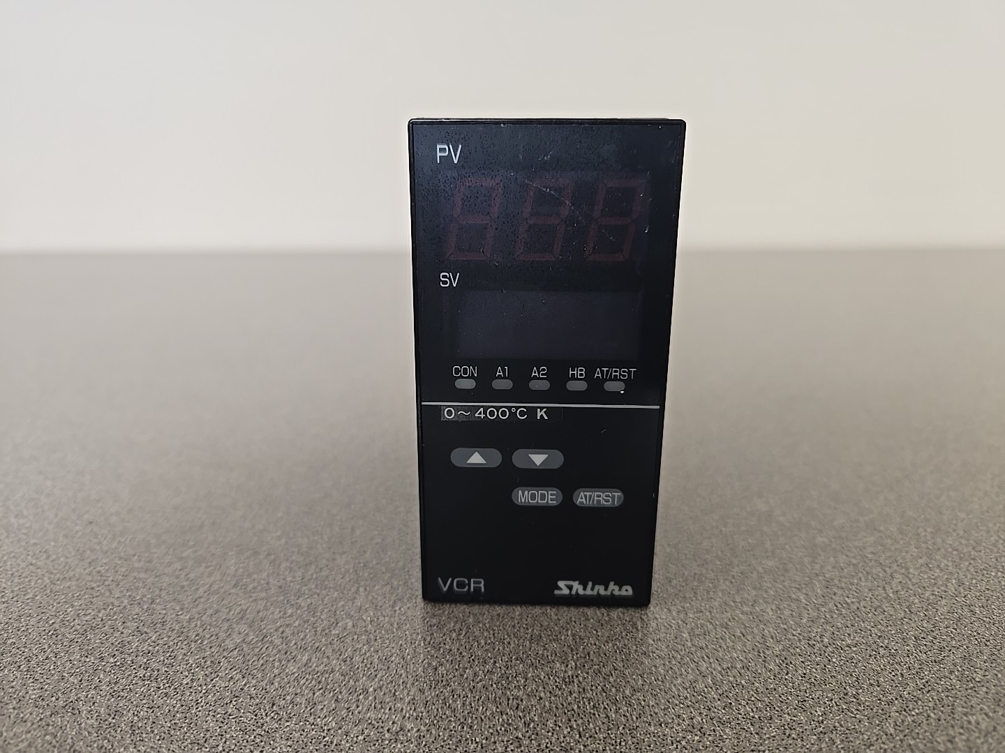 Shinko VCR-134-S/E Temperature Controller – 100–240V AC – Panel Mount 0-400 C