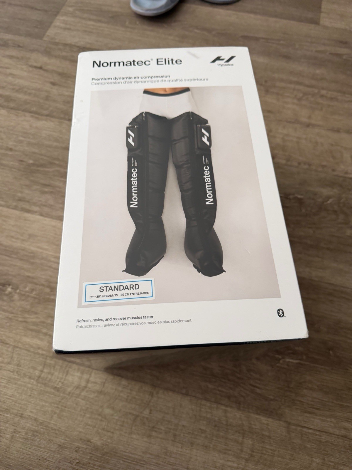 NormaTec Elite Bluetooth Dynamic Air Compression Leg Sleeves Standard Black