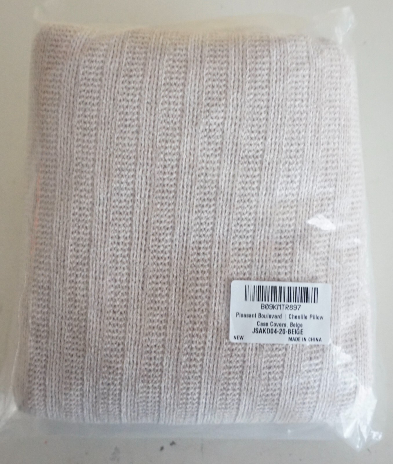 PLEASANT BOULEVARD CHENILLE PILLOW CASE COVERS 2 PACK BEIGE 20" X 20" NWT!!