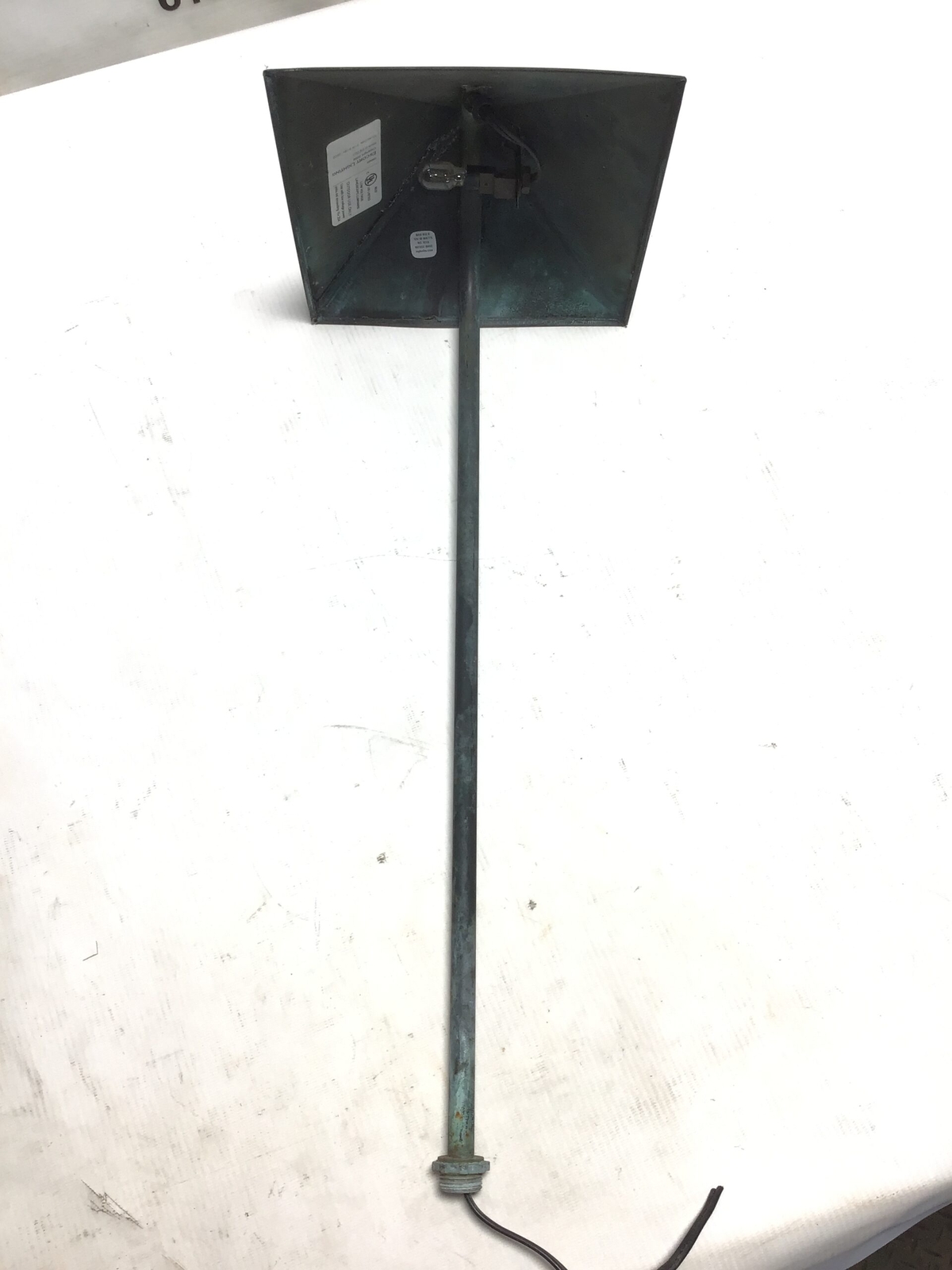 Escort Lighting PYR 8-18V Outdoor Landscape Luminare Low Voltage