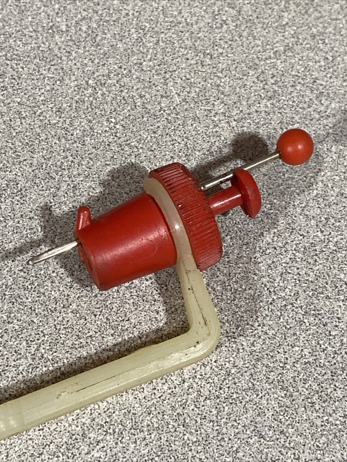 Vintage Rudy's Snell Tyer Spelled Different TIER With Red Ball!