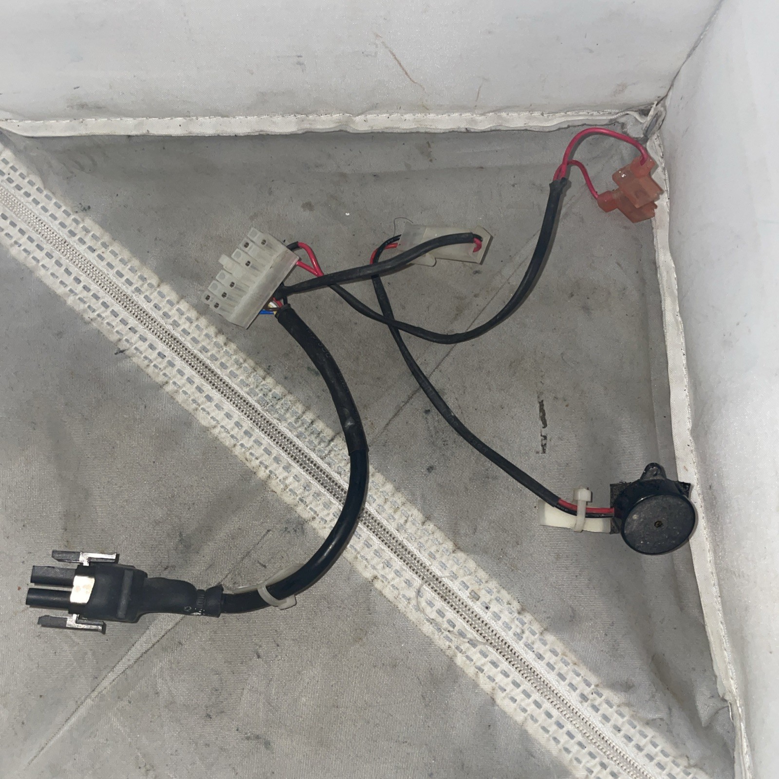Fuse Box To Controller Cable DWR9983H004 For A Pride Go-Go Mobility Scooter Jh31