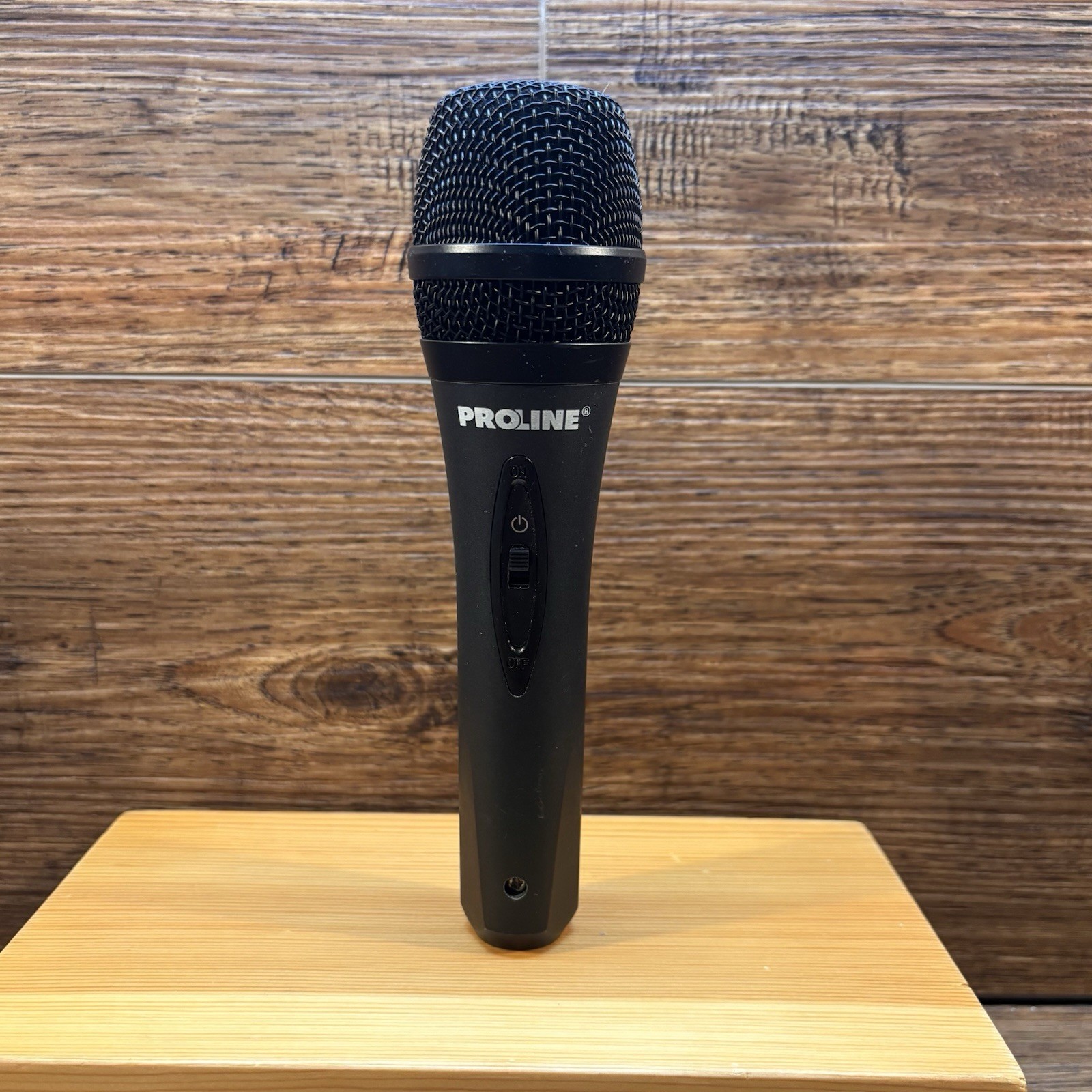 Proline Premium Microphone - GOOD CONDITION