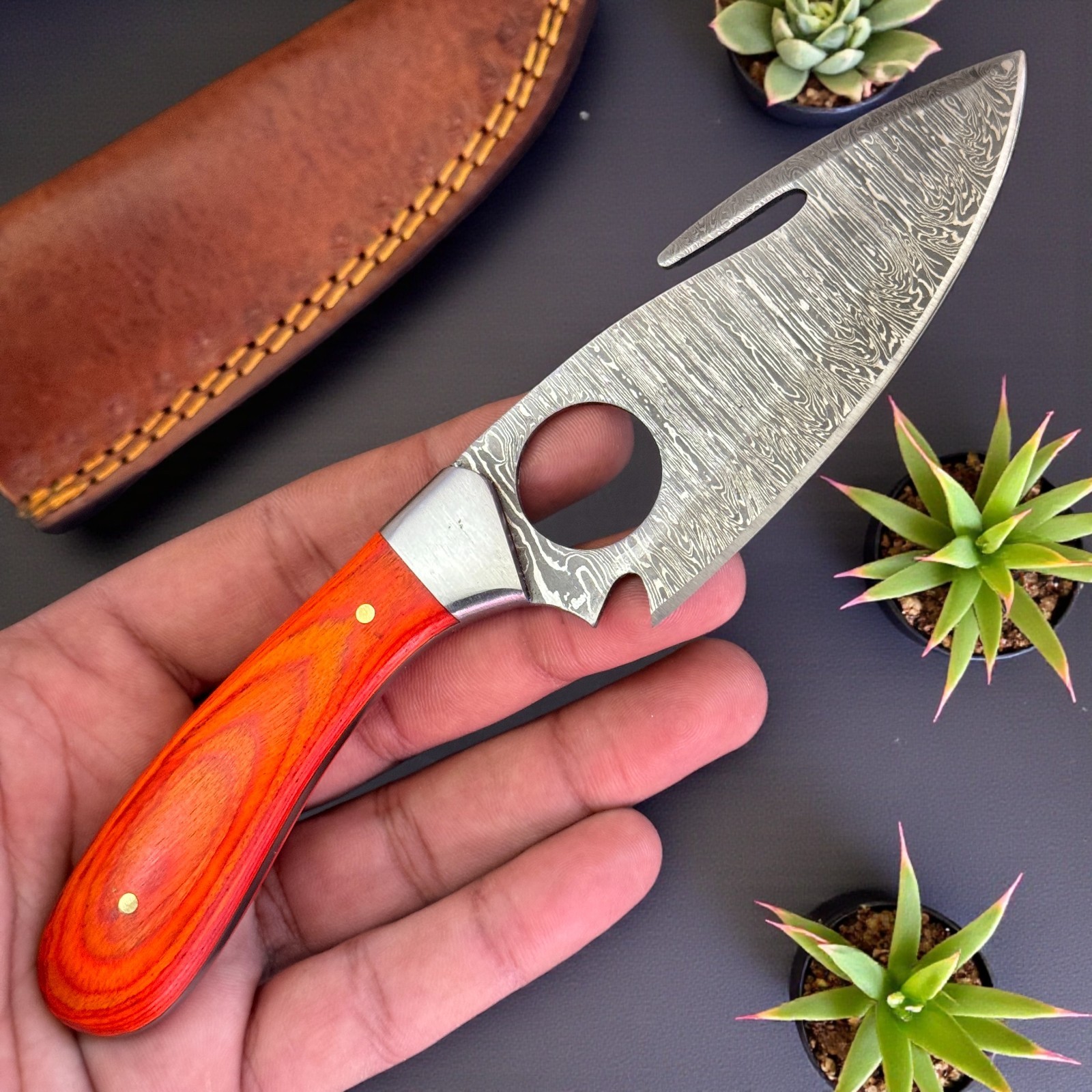 Hunting Knife | Damascus Steel | Premium Pakka Wood Handle | D128