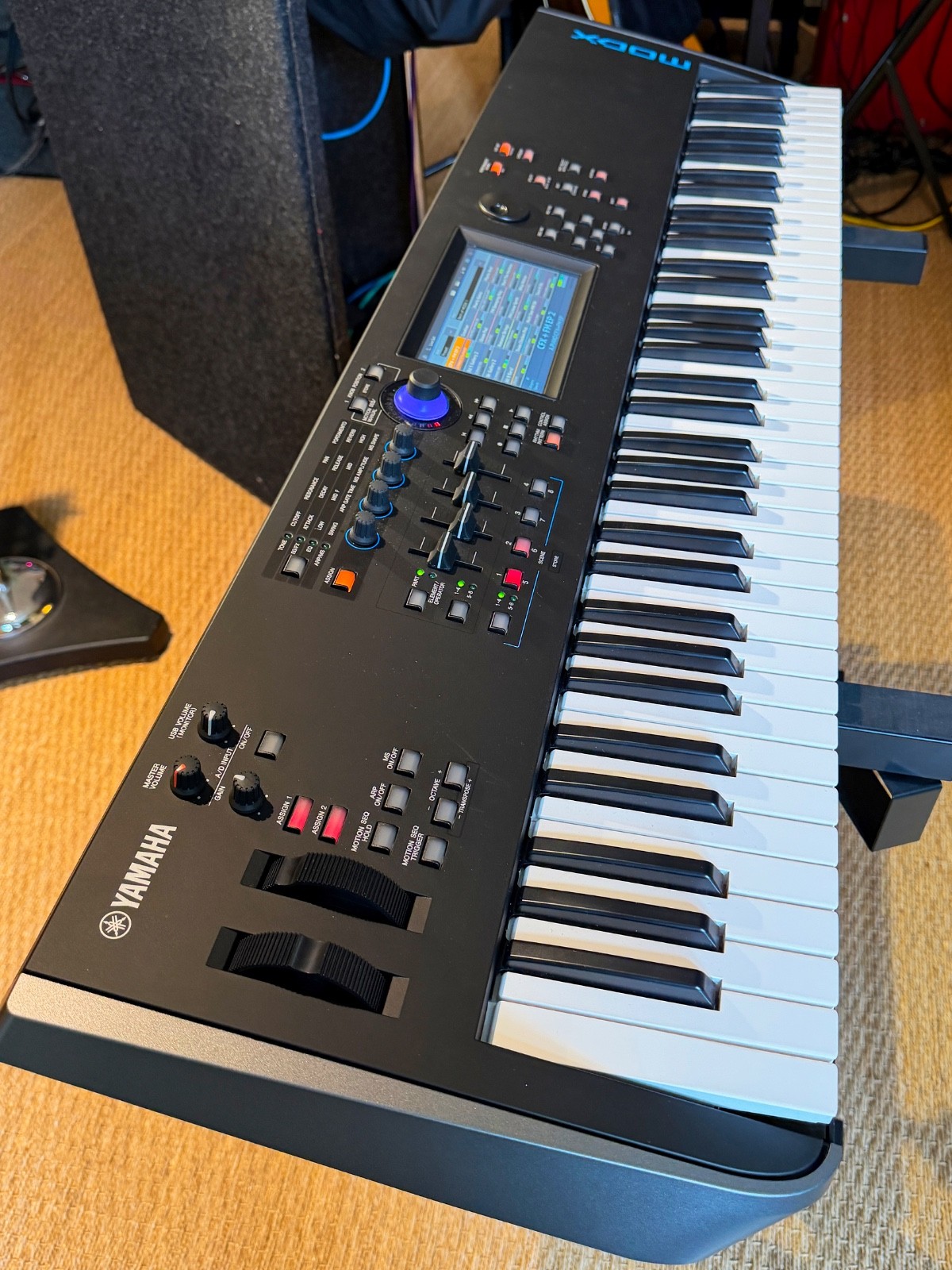 Yamaha MODX7 76-Key Synthesizer Keyboard (BARELY USED!)
