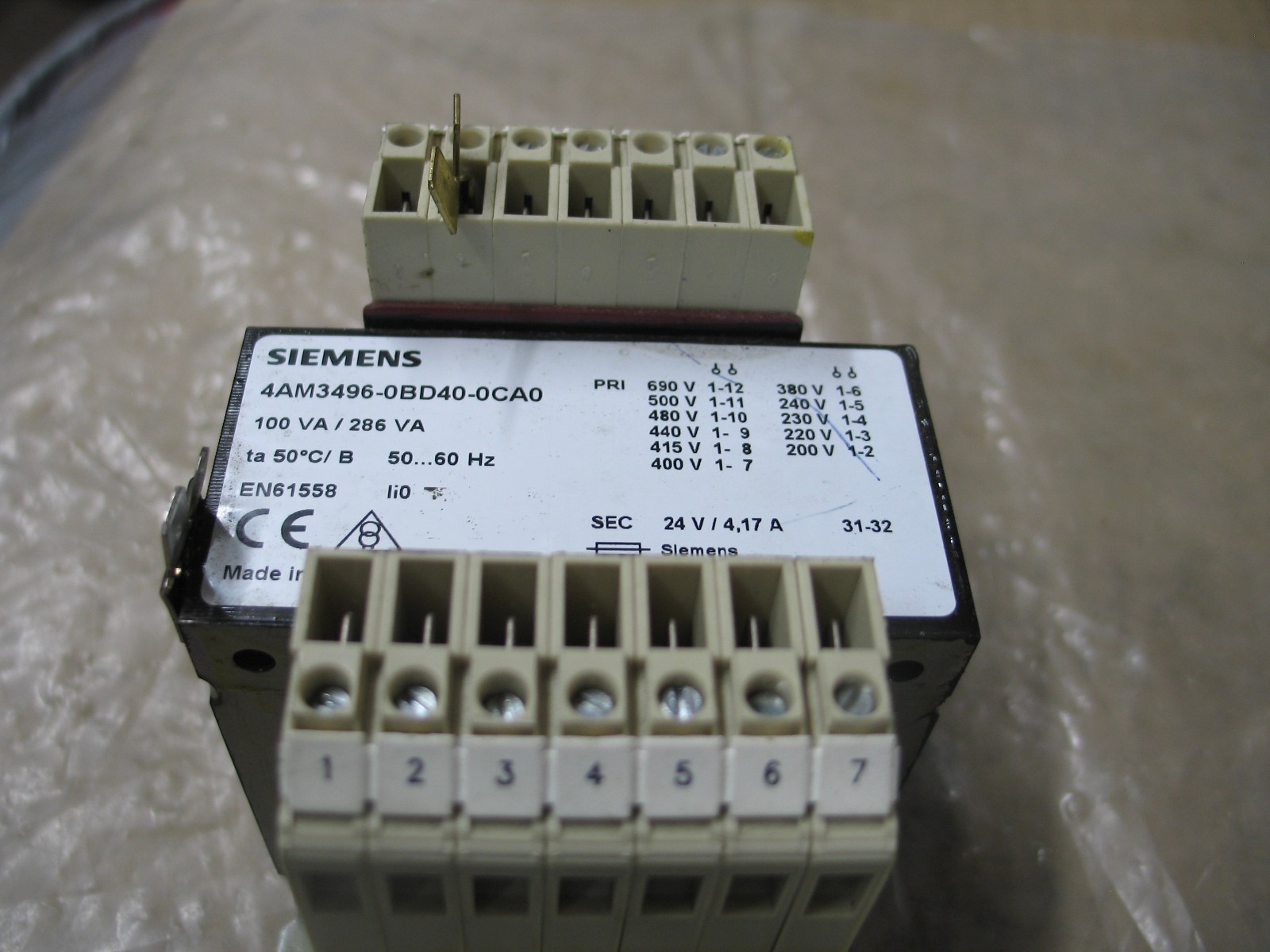 SIEMENS 4AM3496-0BD40-0CA0 TRANSFORMER 100/288VA 24VAC-4.17A/ 200-690VAC P9983