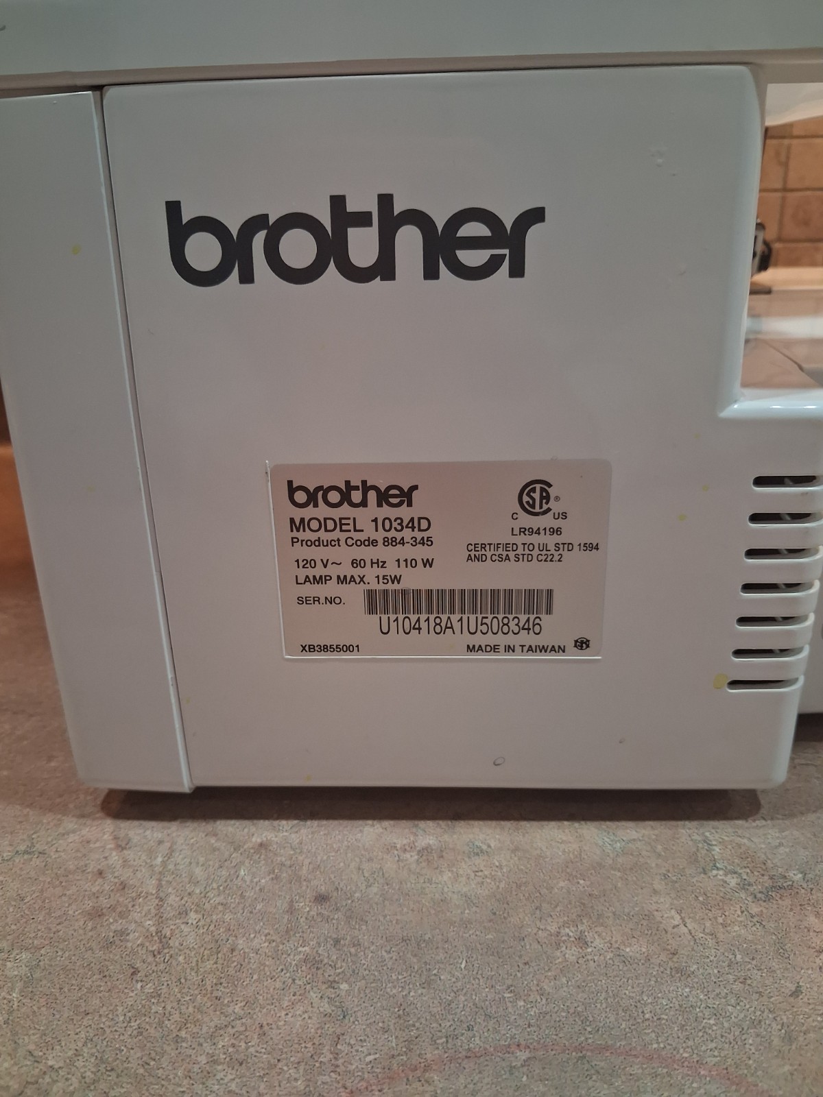 Brother Lock 1034D Serger Sewing Machine 3/4 Thread Capability