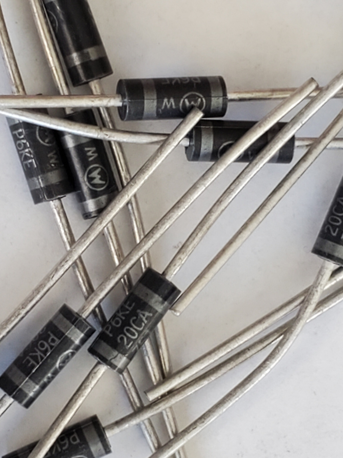 20pcs P6KE20CA Bi-Directional TVS Diode DO-204AC