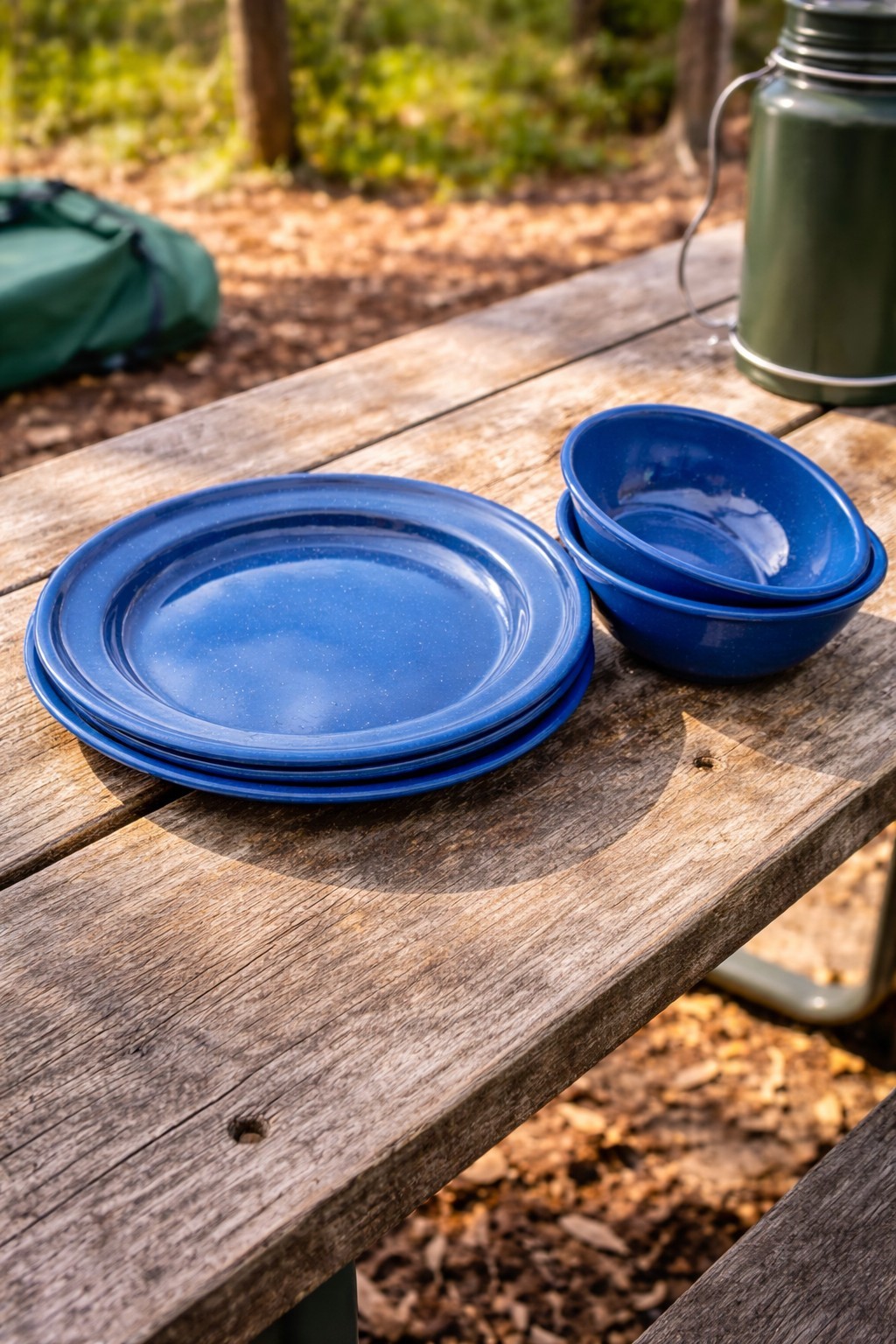 Vintage Blue Enamel Camping Dish Set 4 Plates 2 Bowls Speckled Outdoor Camp