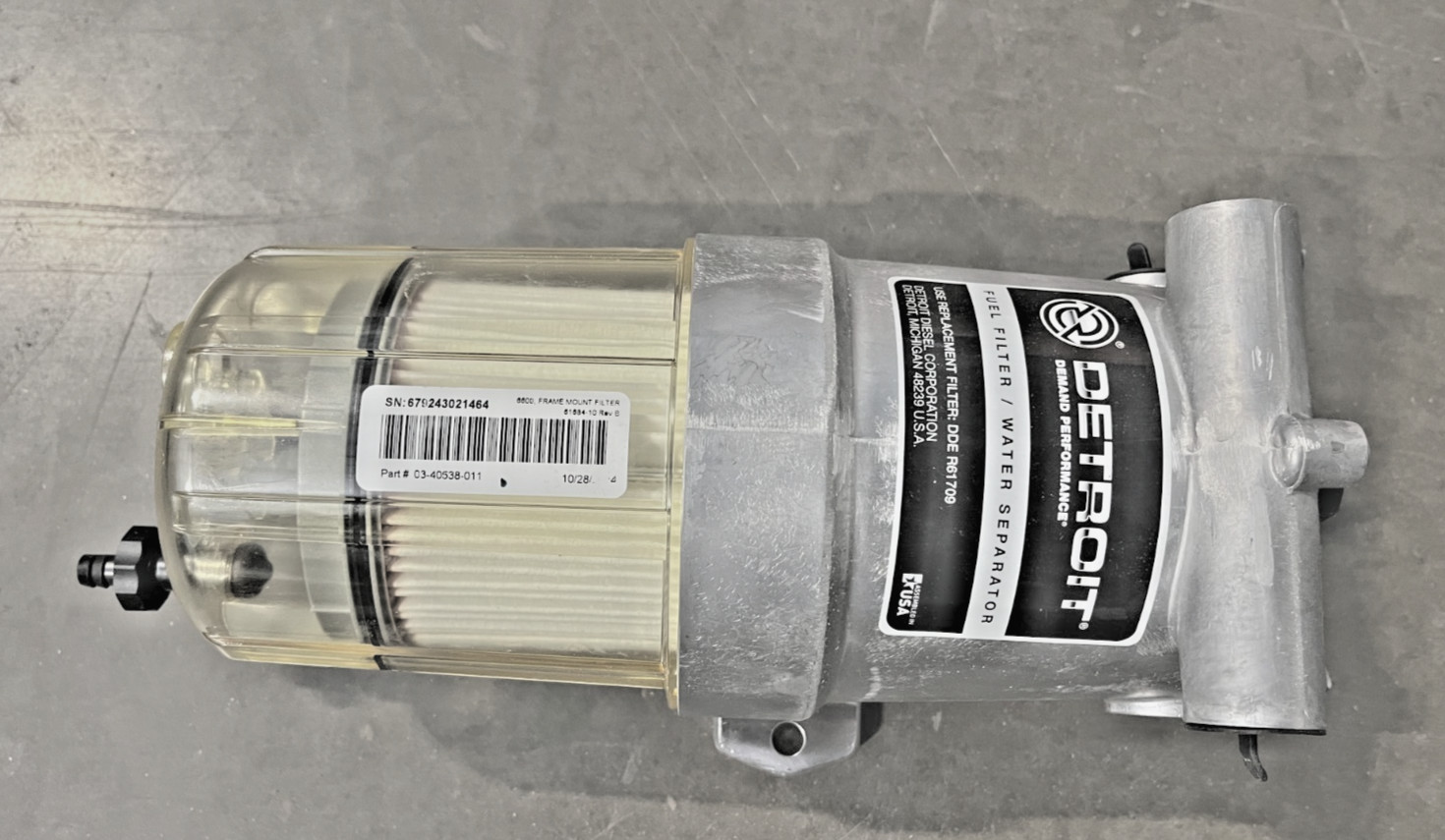 Daimler Truck Detroit NEW Fuel Filter Water Separator 03-40538-011