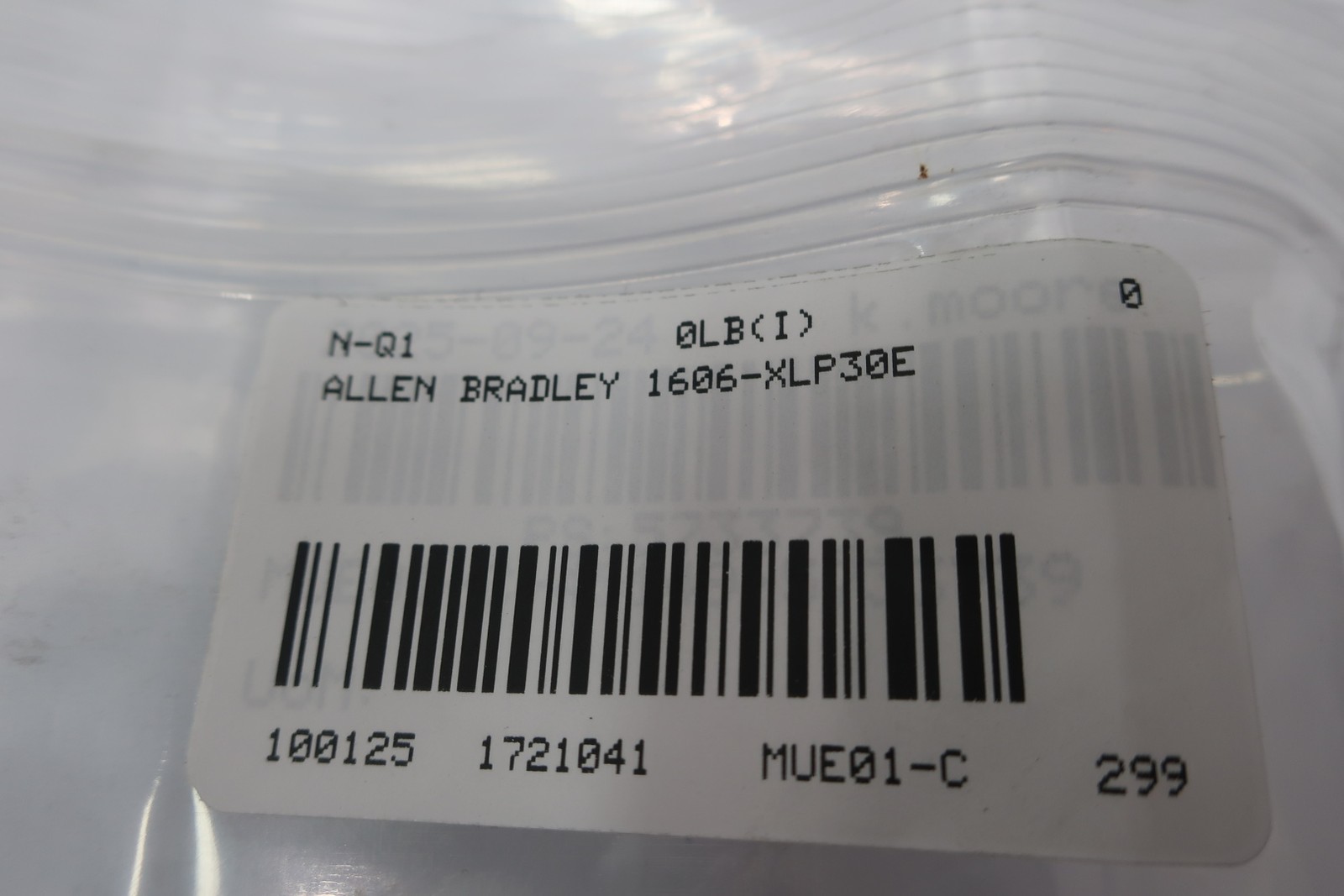Genuine Allen Bradley 1606-XLP30E Power Supply 30w 24-28v-dc 100-240v-ac