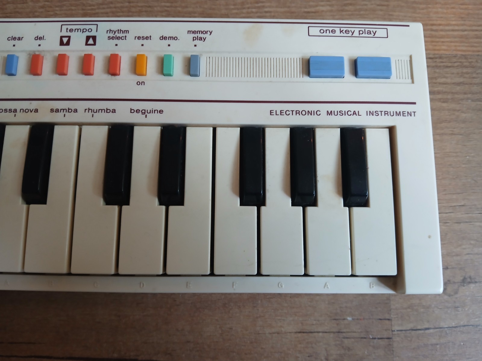 Vintage Casio PT-1 Mini Keyboard / Working / 29 Keys