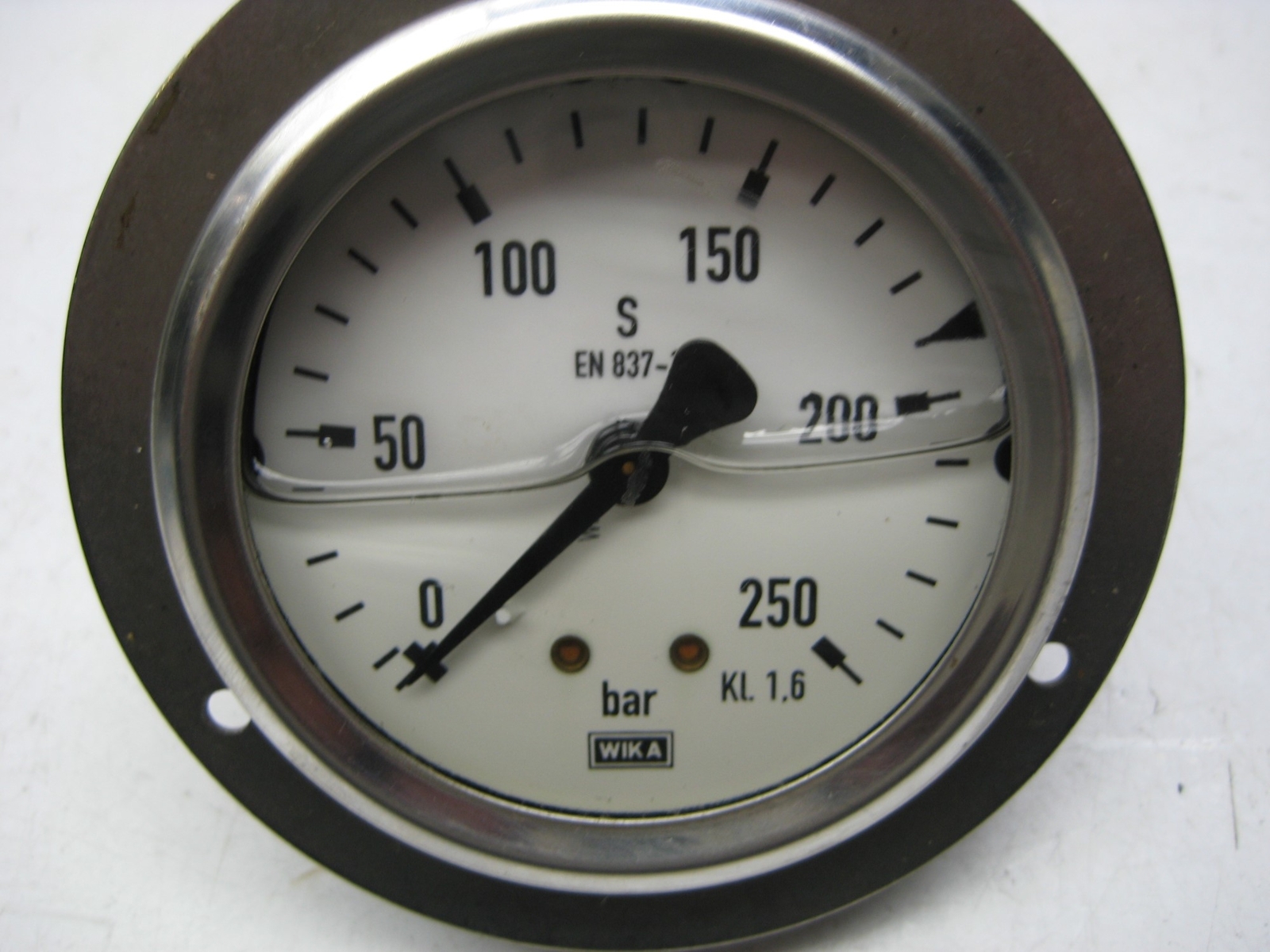 WIKA GAUGE 0-250 LIQUID FILLED NSNP