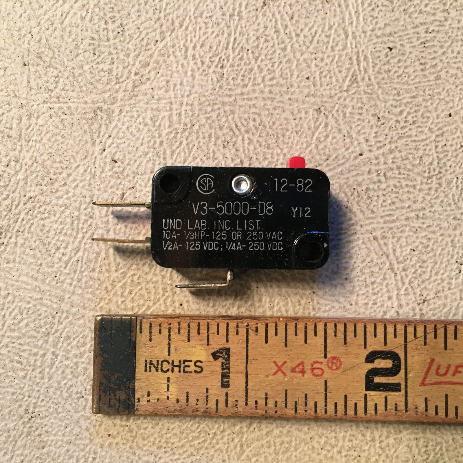 Und. Lab Microswitch V3-5000-D8, NOS