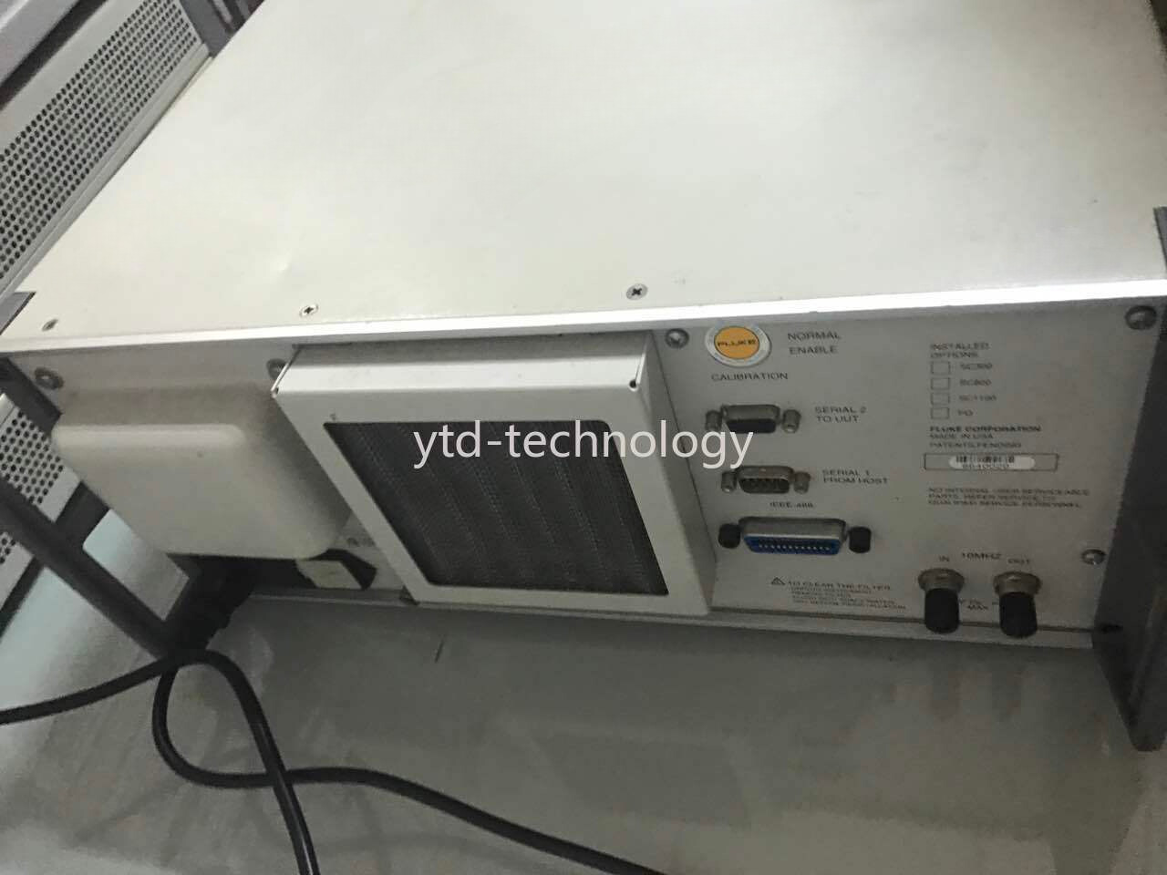 Fluke 5500A Multi-Function Calibrator/