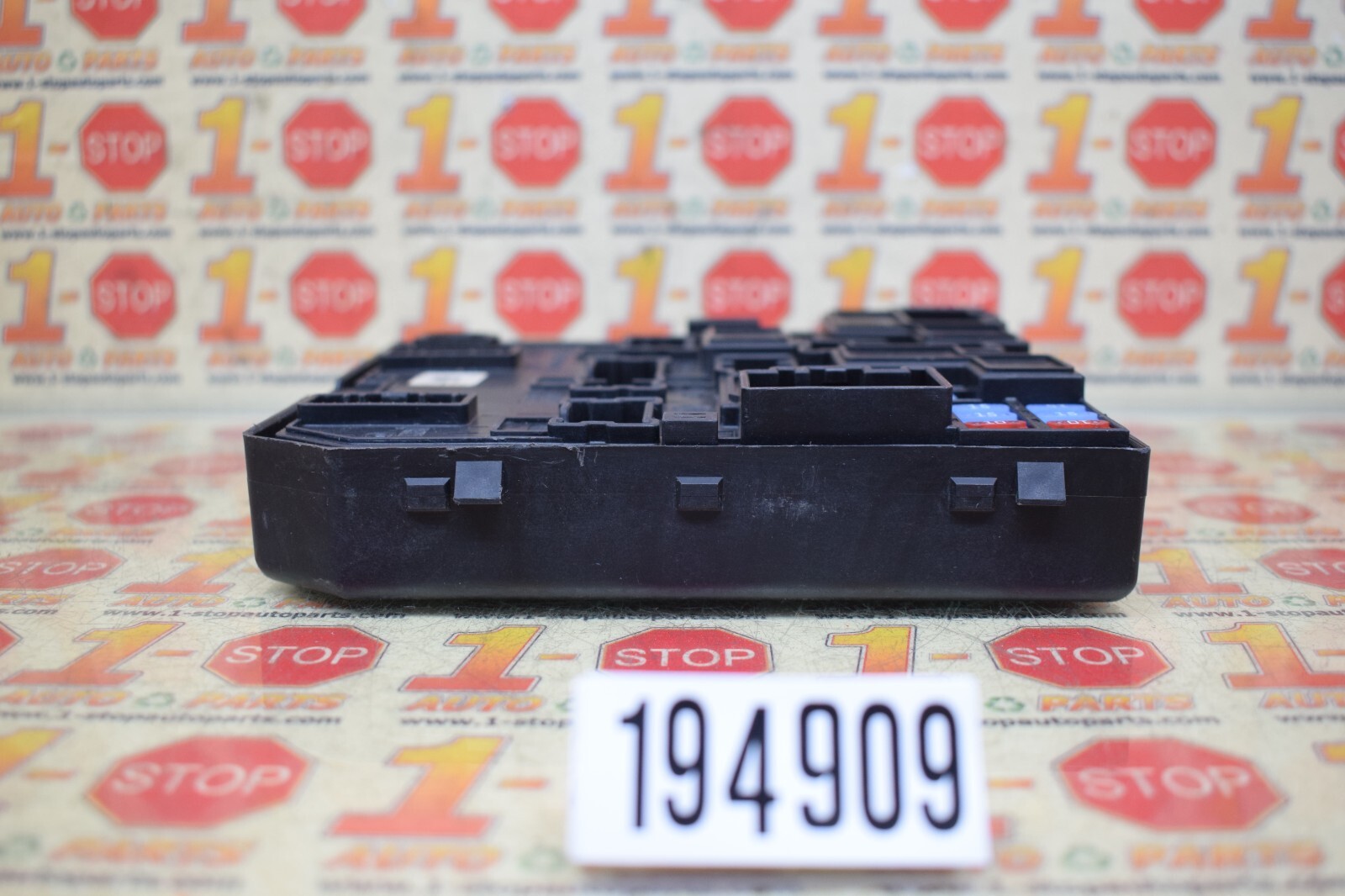 2017 2018 2019 2020 NISSAN ROGUE IPDM POWER SUPPLY FUSE BOX 284B7-5NA0B OEM