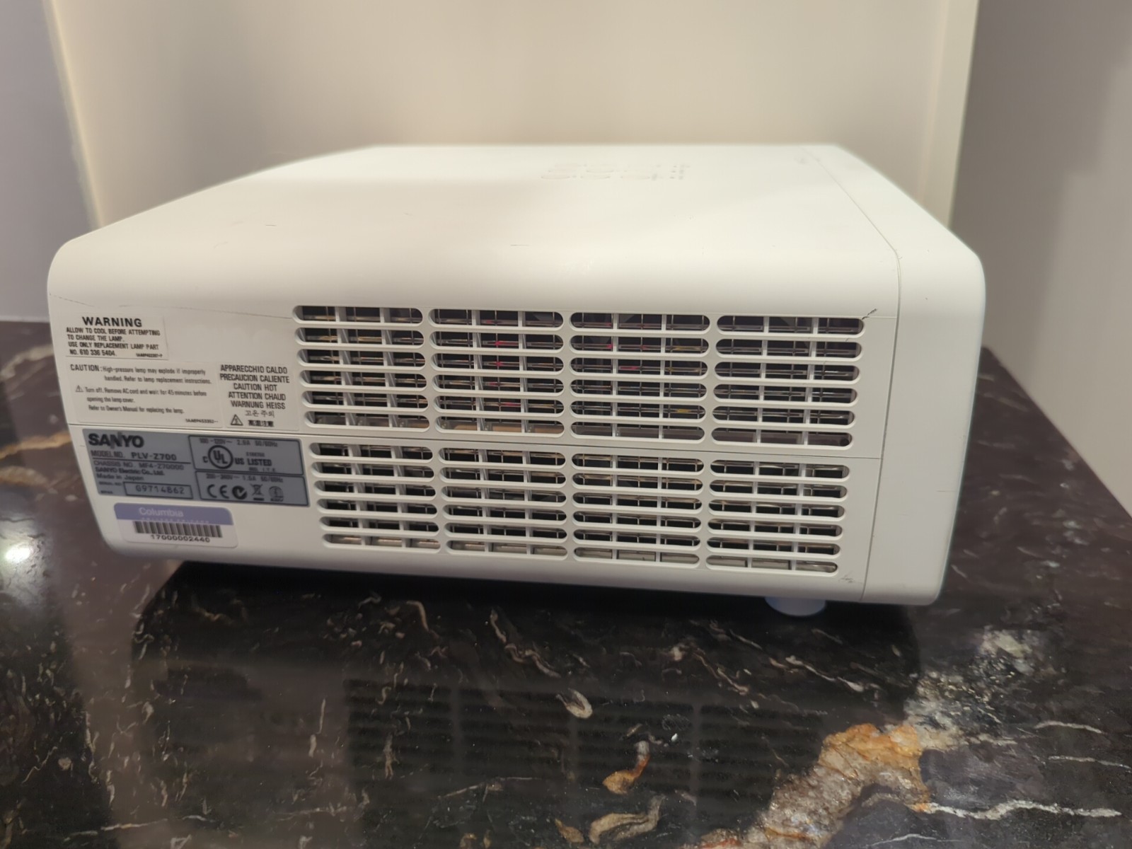 SANYO PLV-Z700 Projector (G9714862)