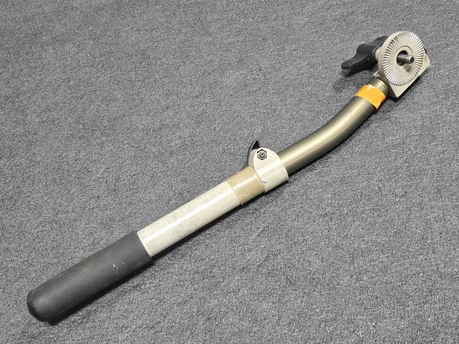 Vinten Pan Bar - Knuckle and Extension for Vector 70 MK7 Etc